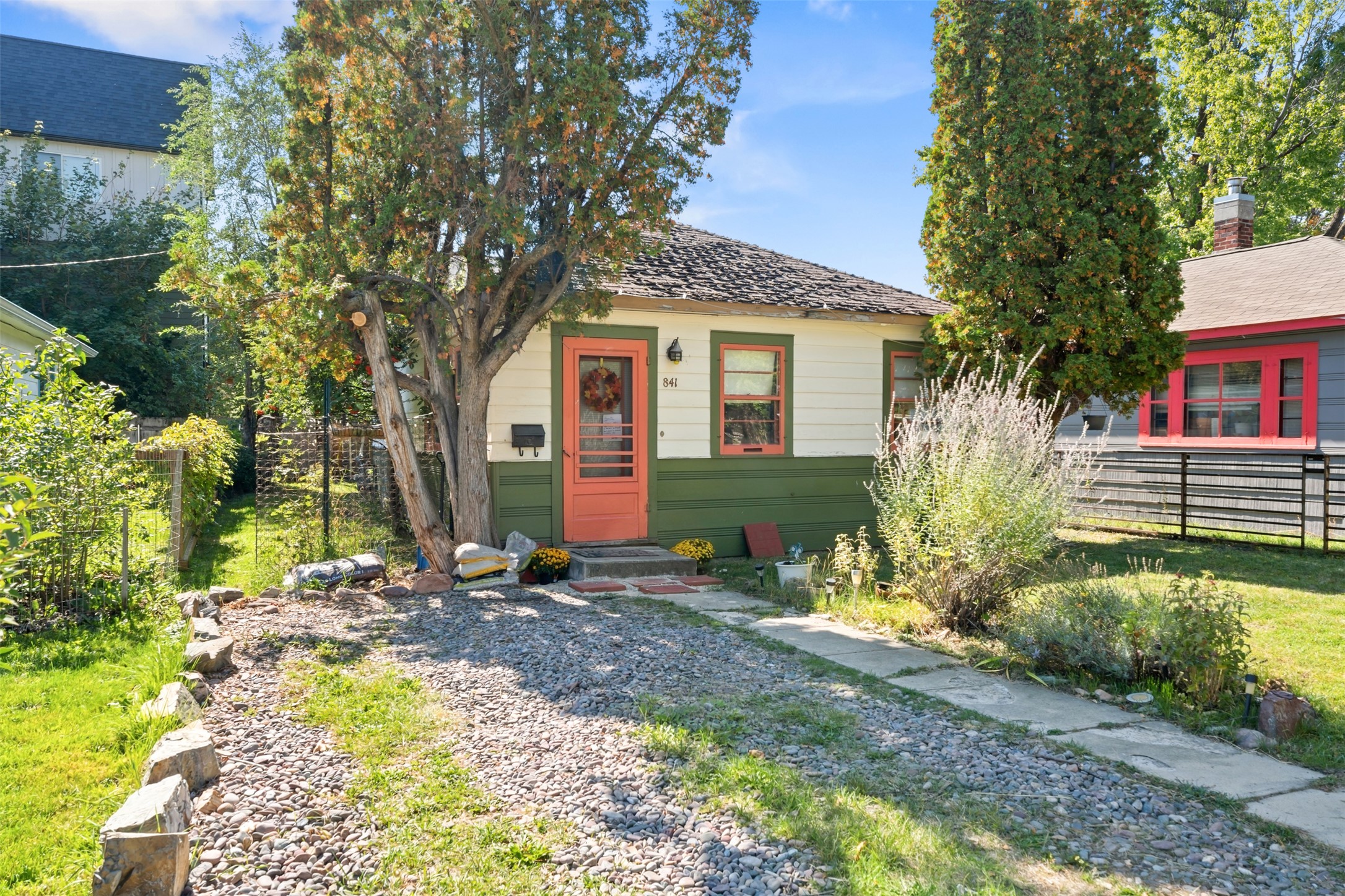 841 S 6th Street W Property Photo 8
