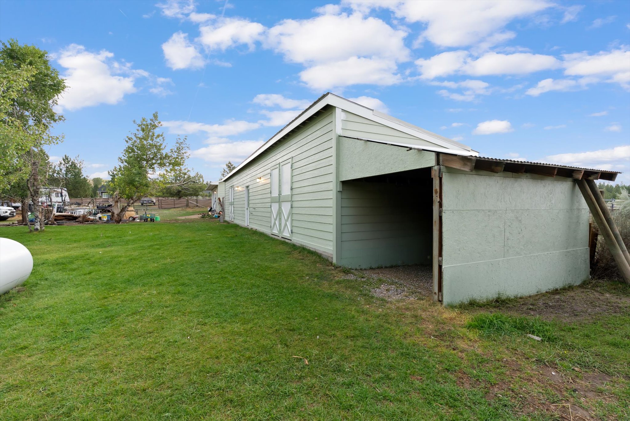 419 E Bitterroot Drive Property Photo 43