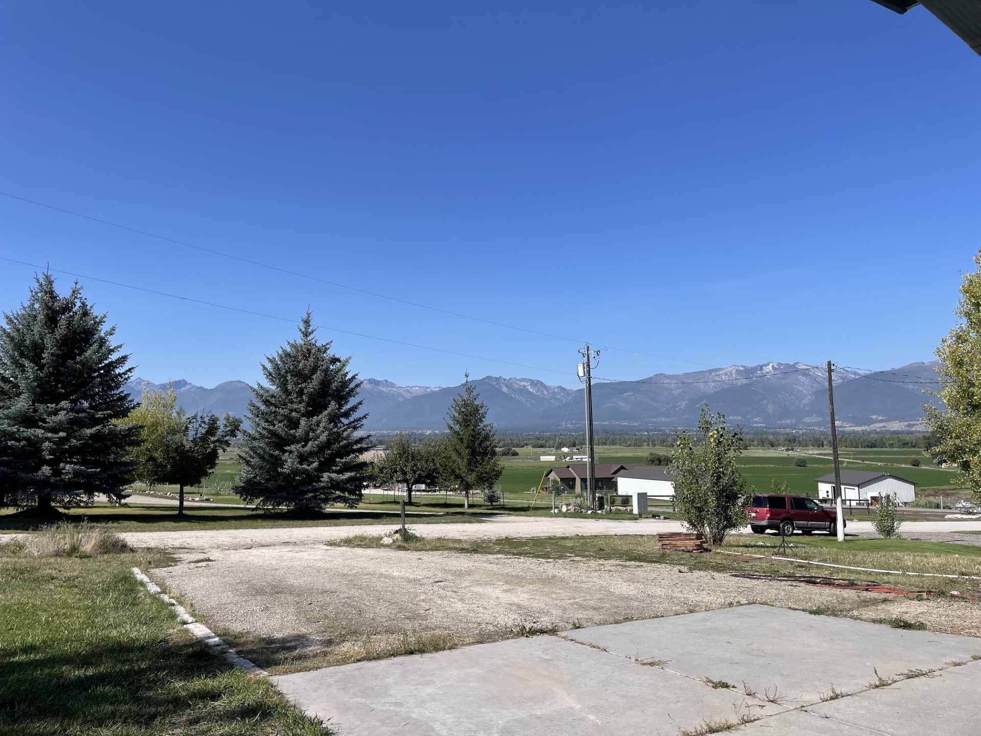 2344 Old West Trail Property Photo 4