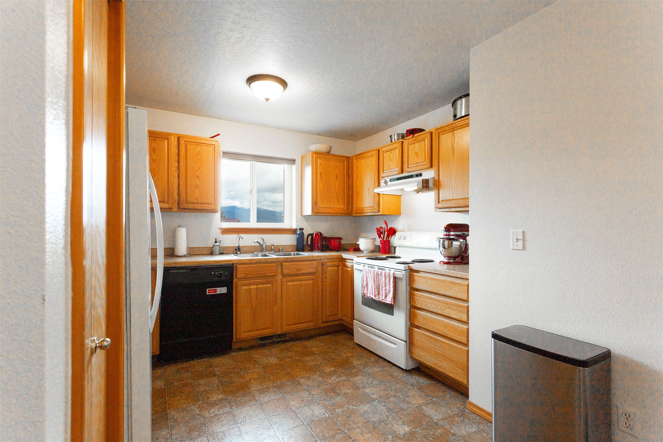 2344 Old West Trail Property Photo 11