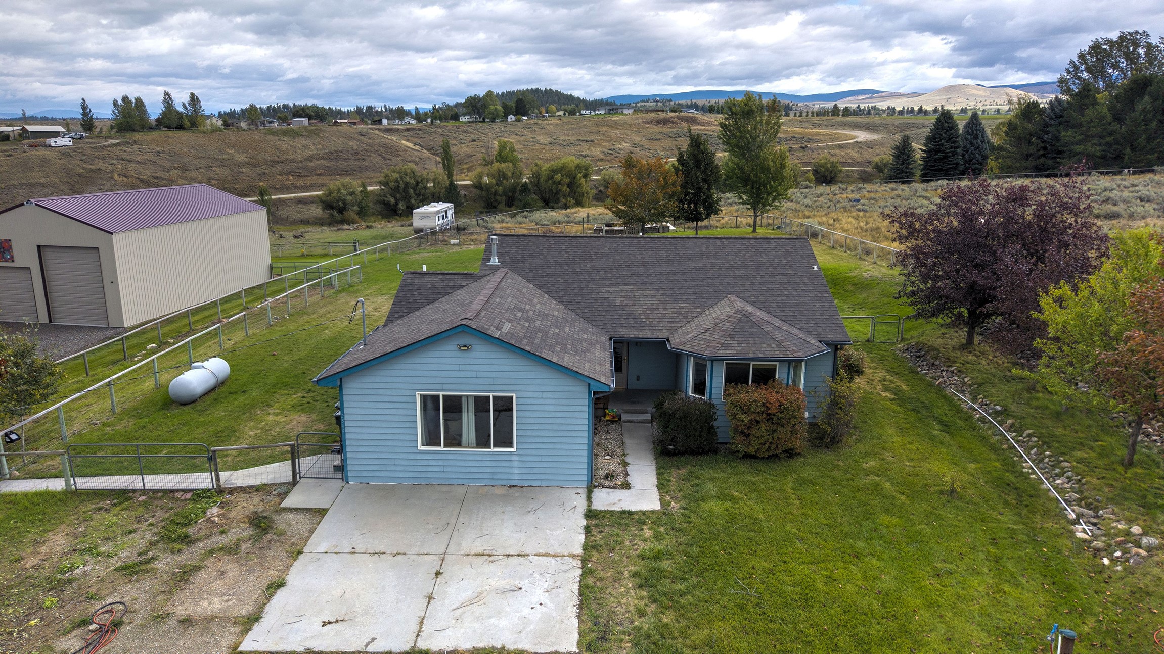 2344 Old West Trail Property Photo 36