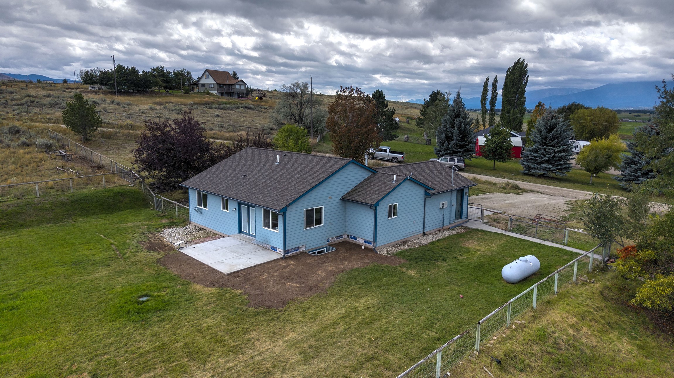 2344 Old West Trail Property Photo 40