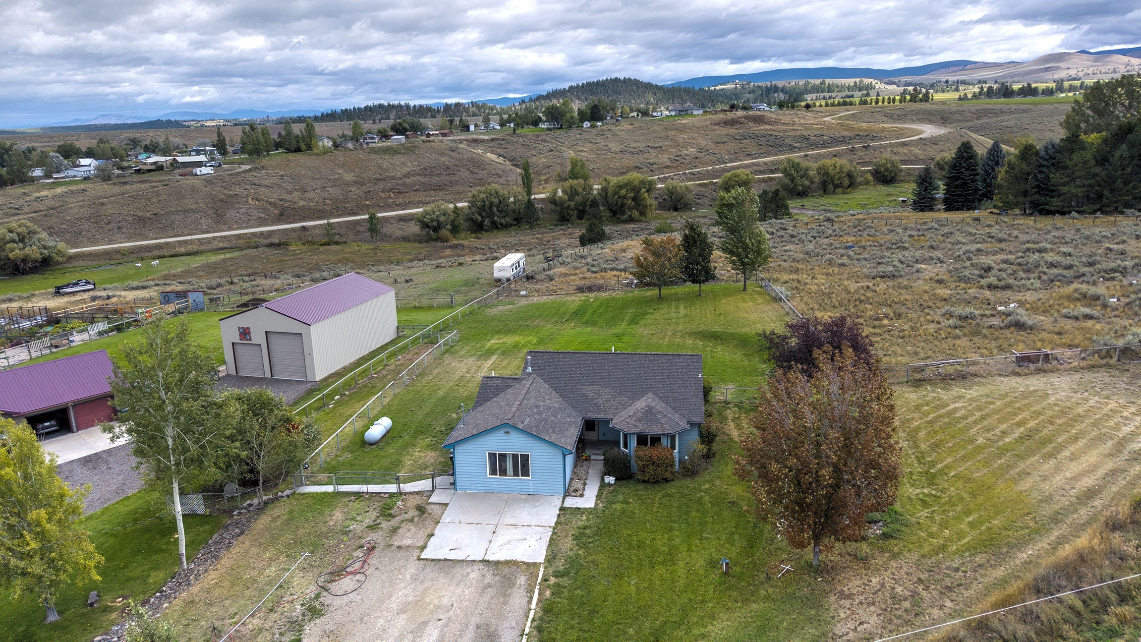 2344 Old West Trail Property Photo 43