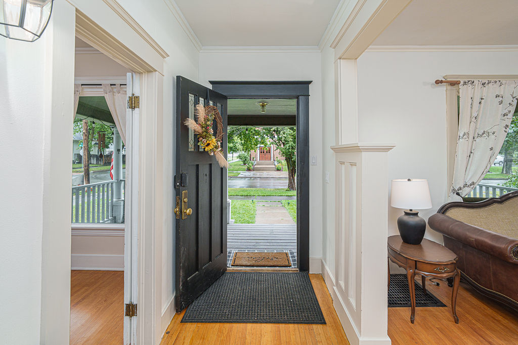 604 3rd Avenue E Property Photo 14
