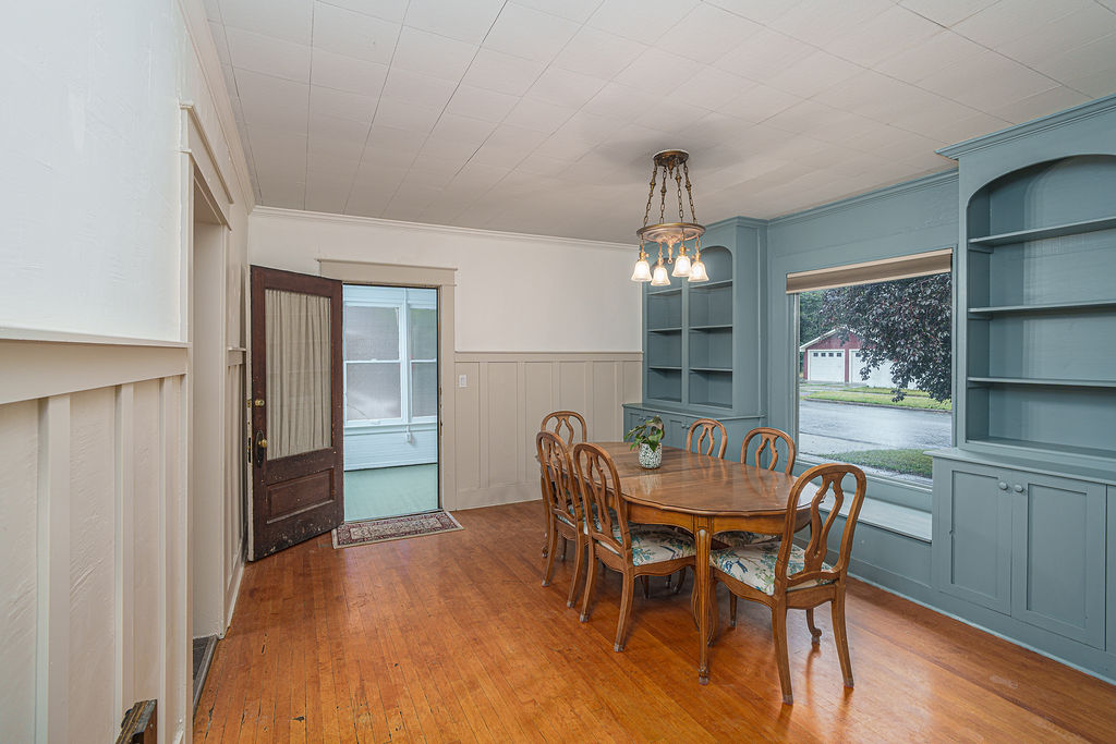 604 3rd Avenue E Property Photo 23