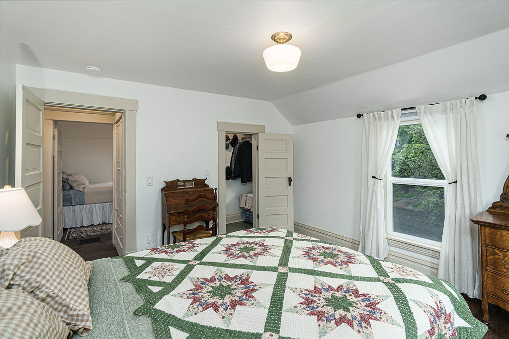 604 3rd Avenue E Property Photo 41