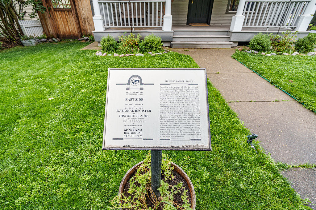 604 3rd Avenue E Property Photo 53