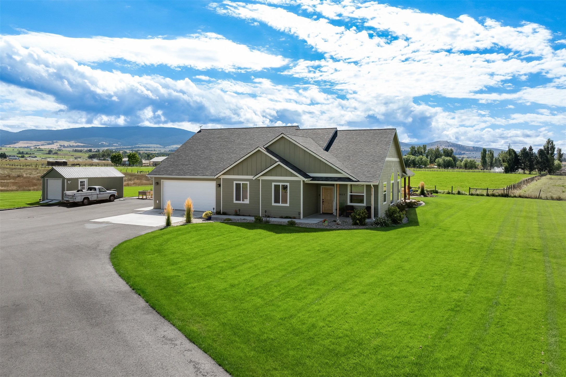 4464 Collie Court Property Photo 1