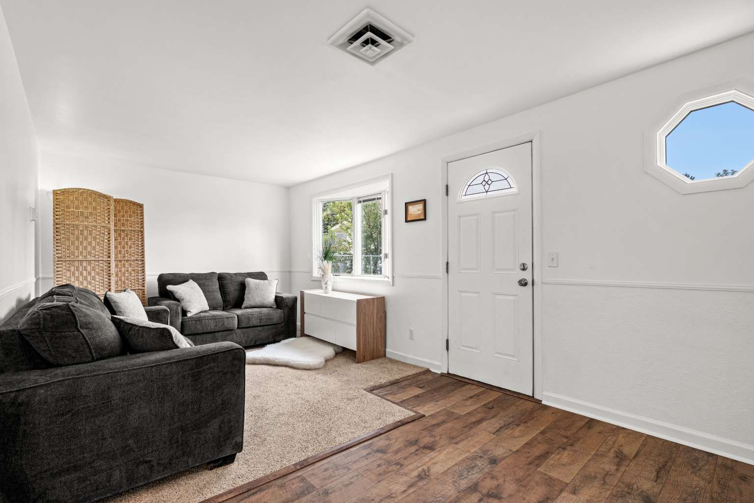 1601 13th Avenue S Property Photo 2