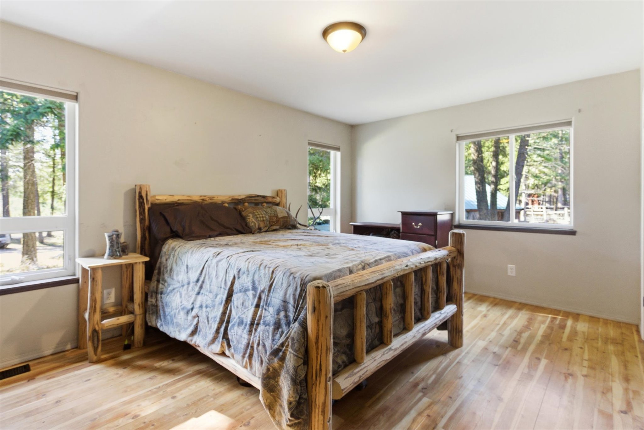 161 Deerfoot Trail Property Photo 8