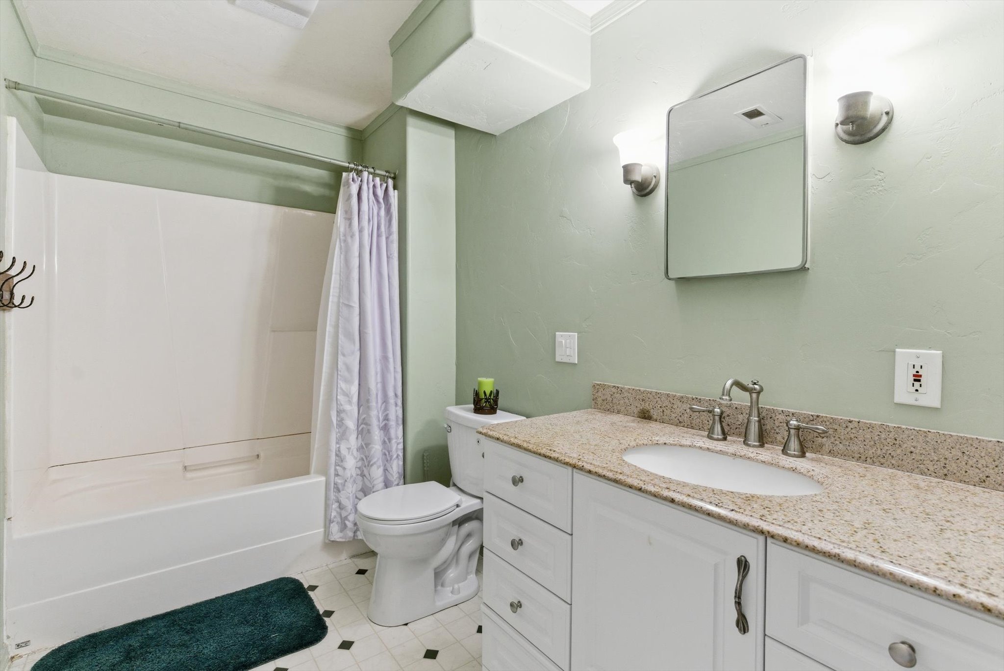 161 Deerfoot Trail Property Photo 14