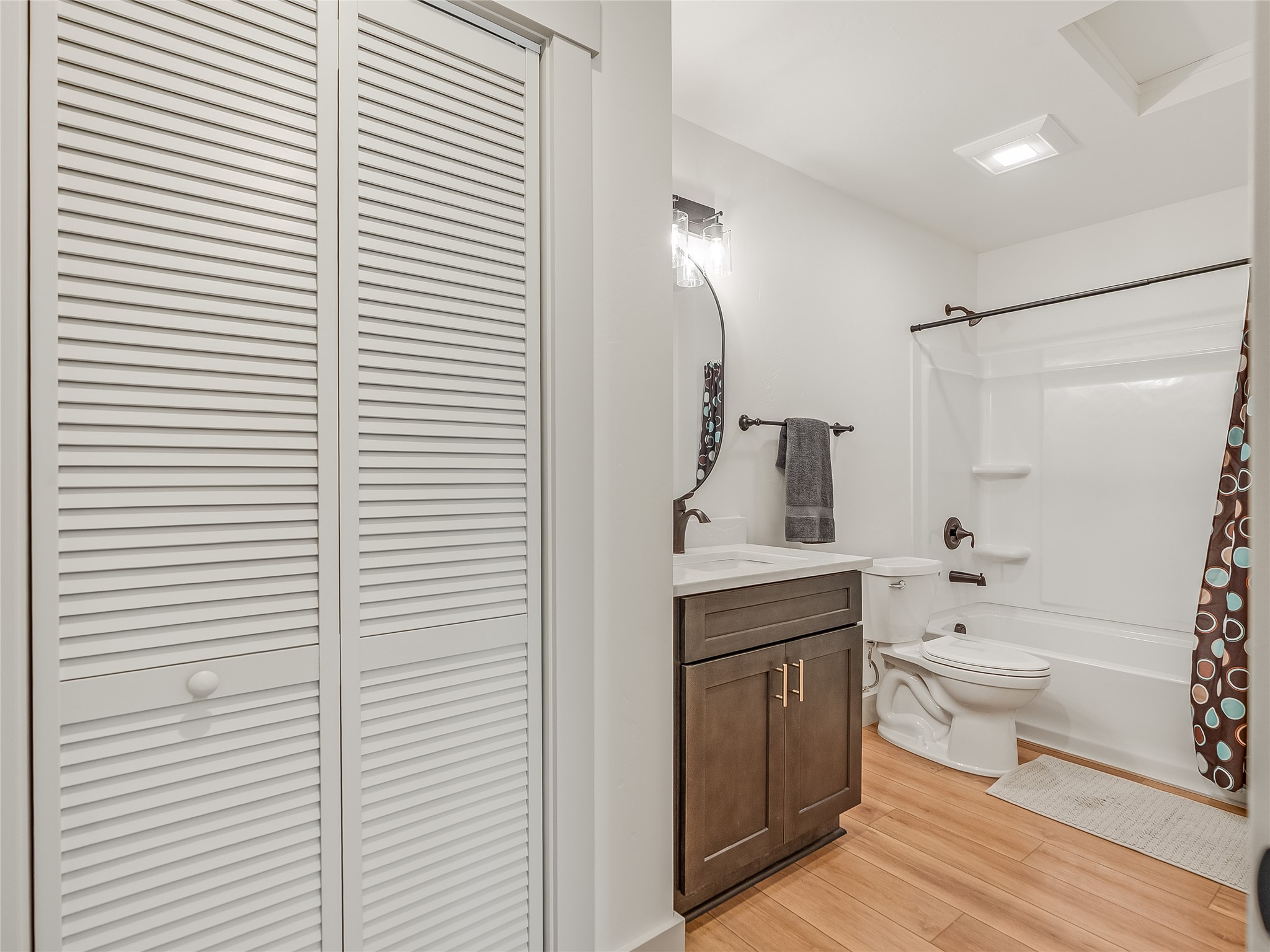 209 12th Street W Property Photo 10