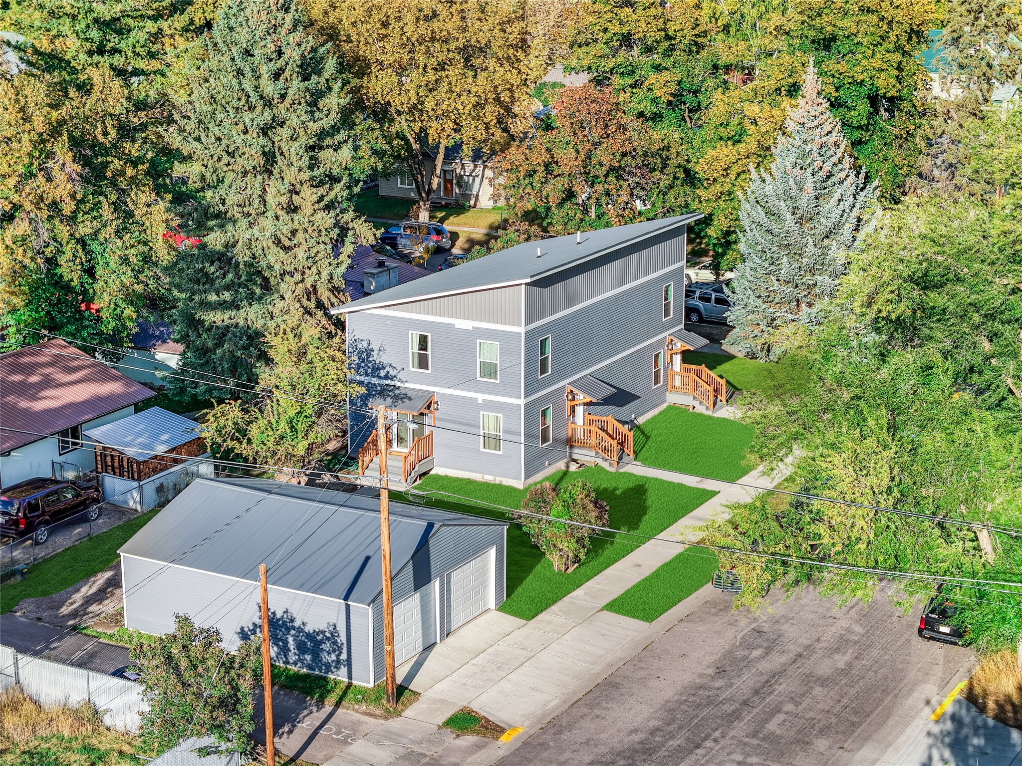 209 12th Street W Property Photo 20