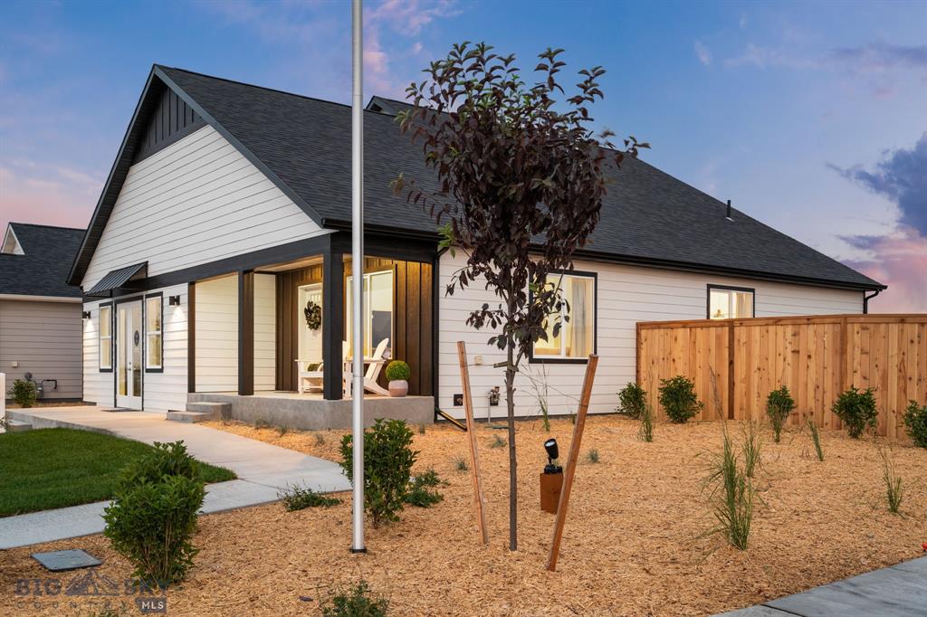 700 Thrice Loop Property Photo 2