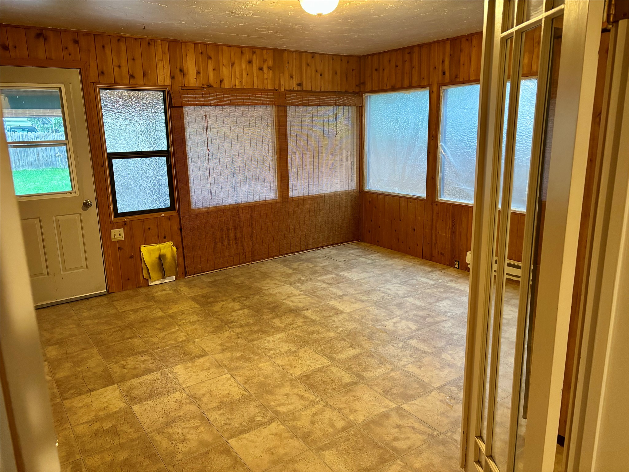 320 5th Avenue E Property Photo 11