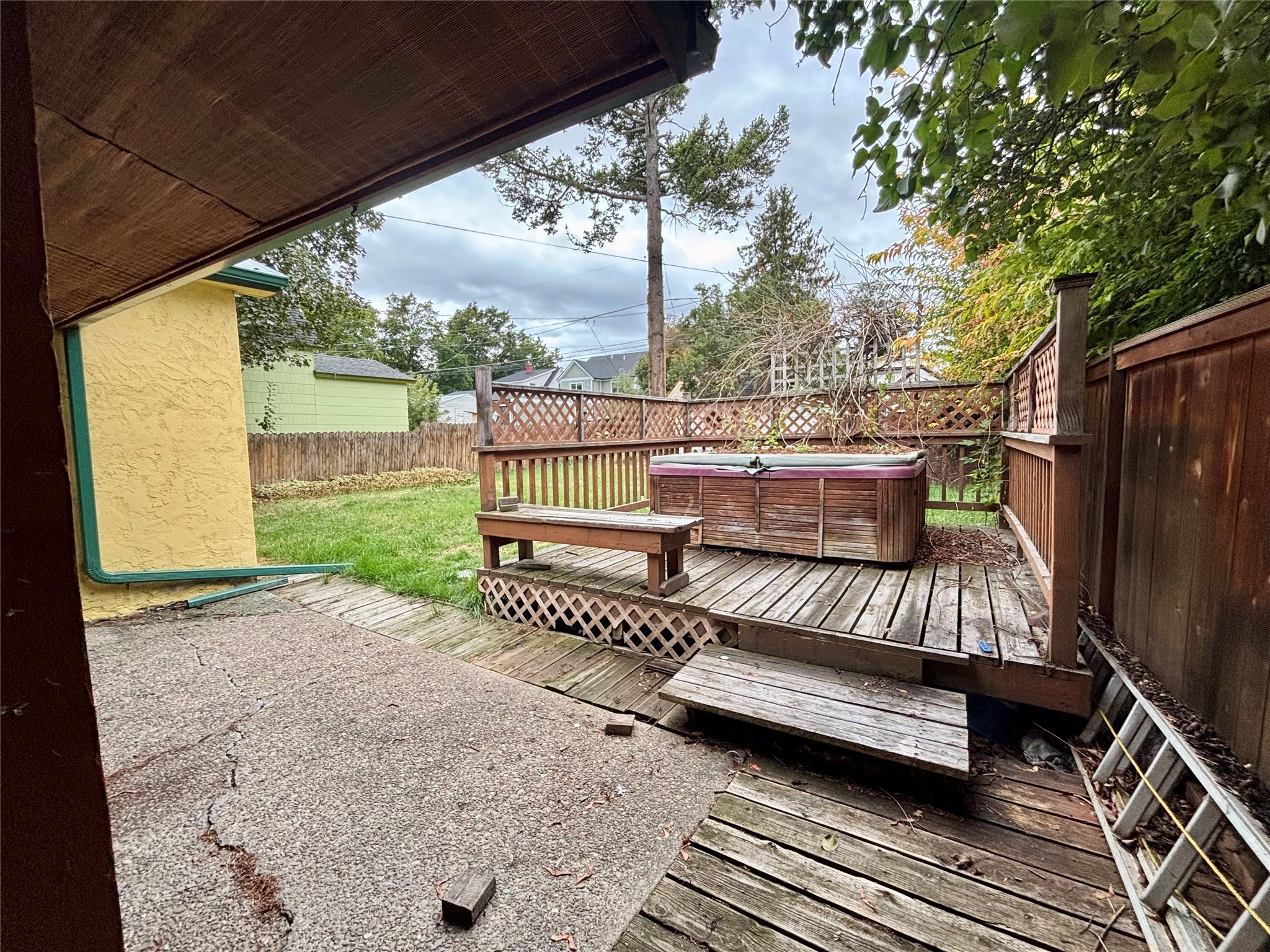 320 5th Avenue E Property Photo 34