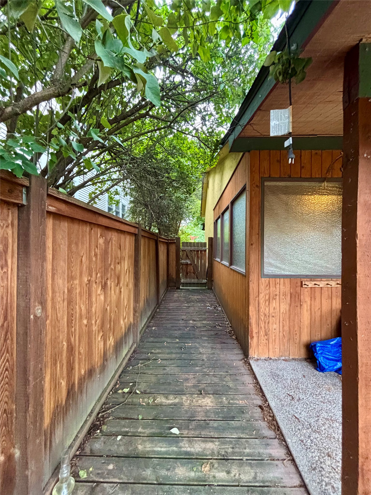320 5th Avenue E Property Photo 35