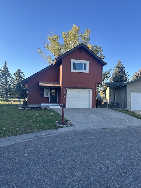 5108 Oakwood Court Property Photo