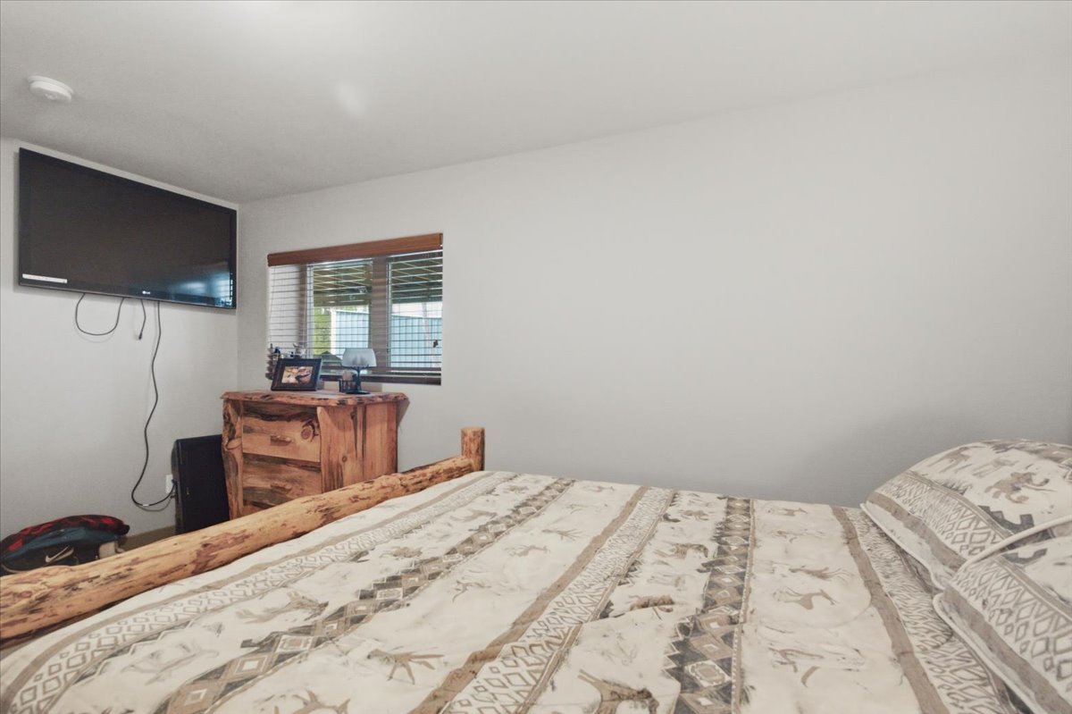 199 Glen View Drive Property Photo 35