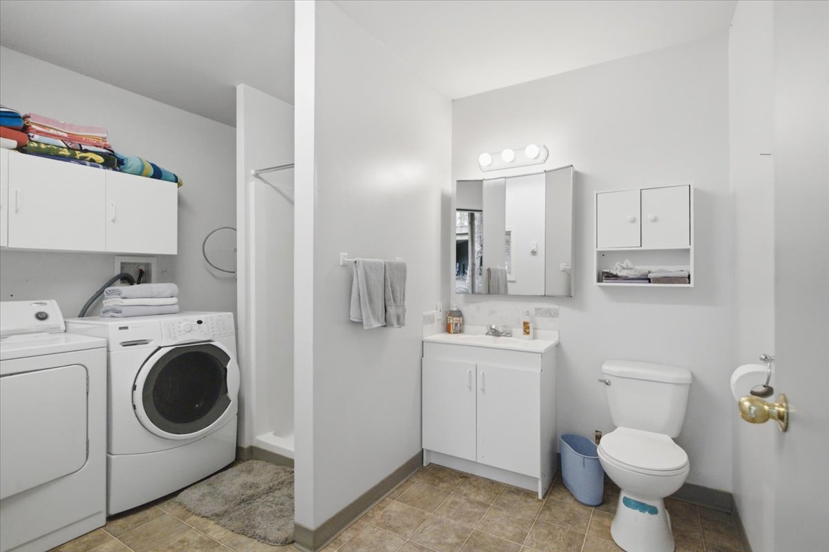 199 Glen View Drive Property Photo 45