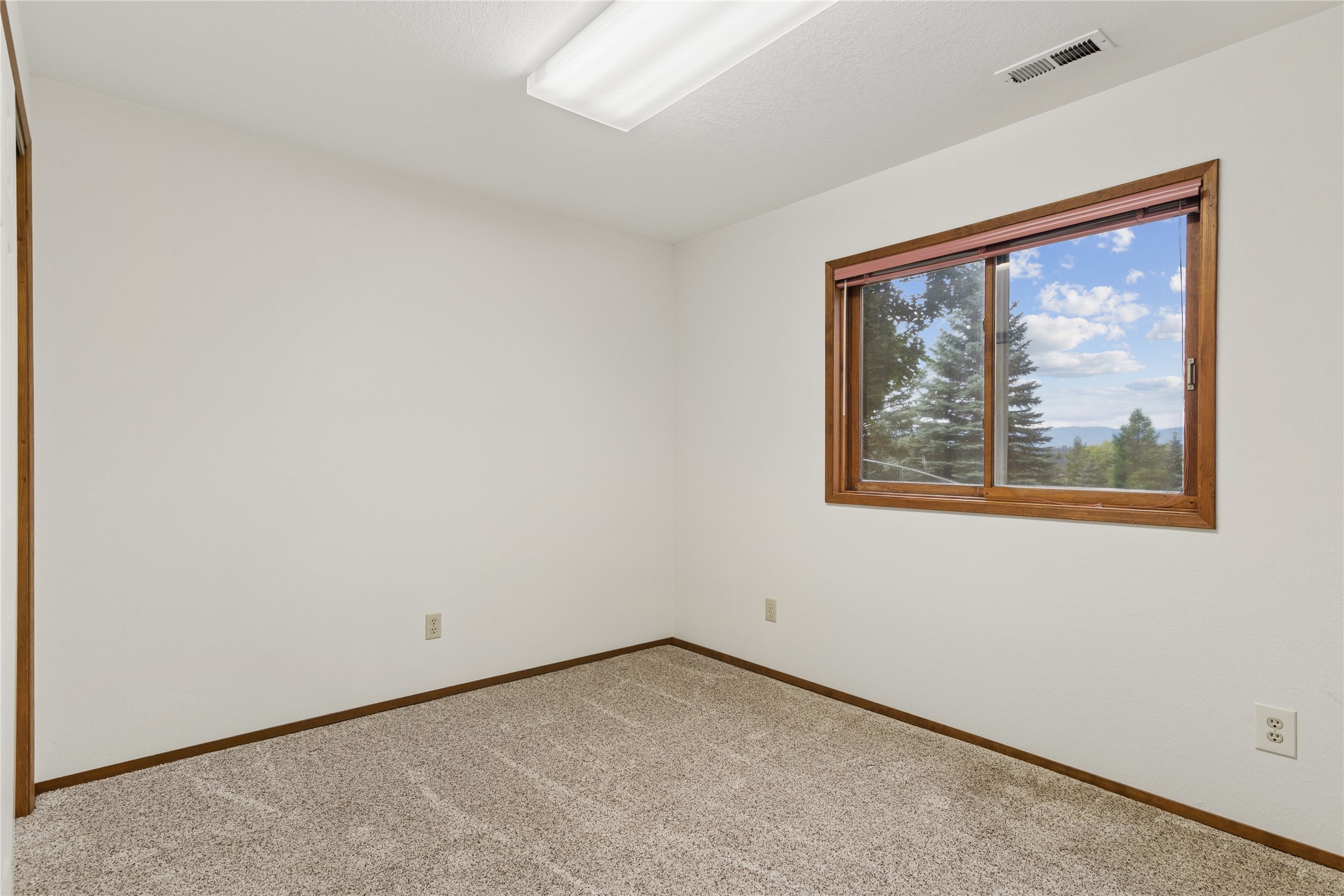 145 Highland Drive Property Photo 12