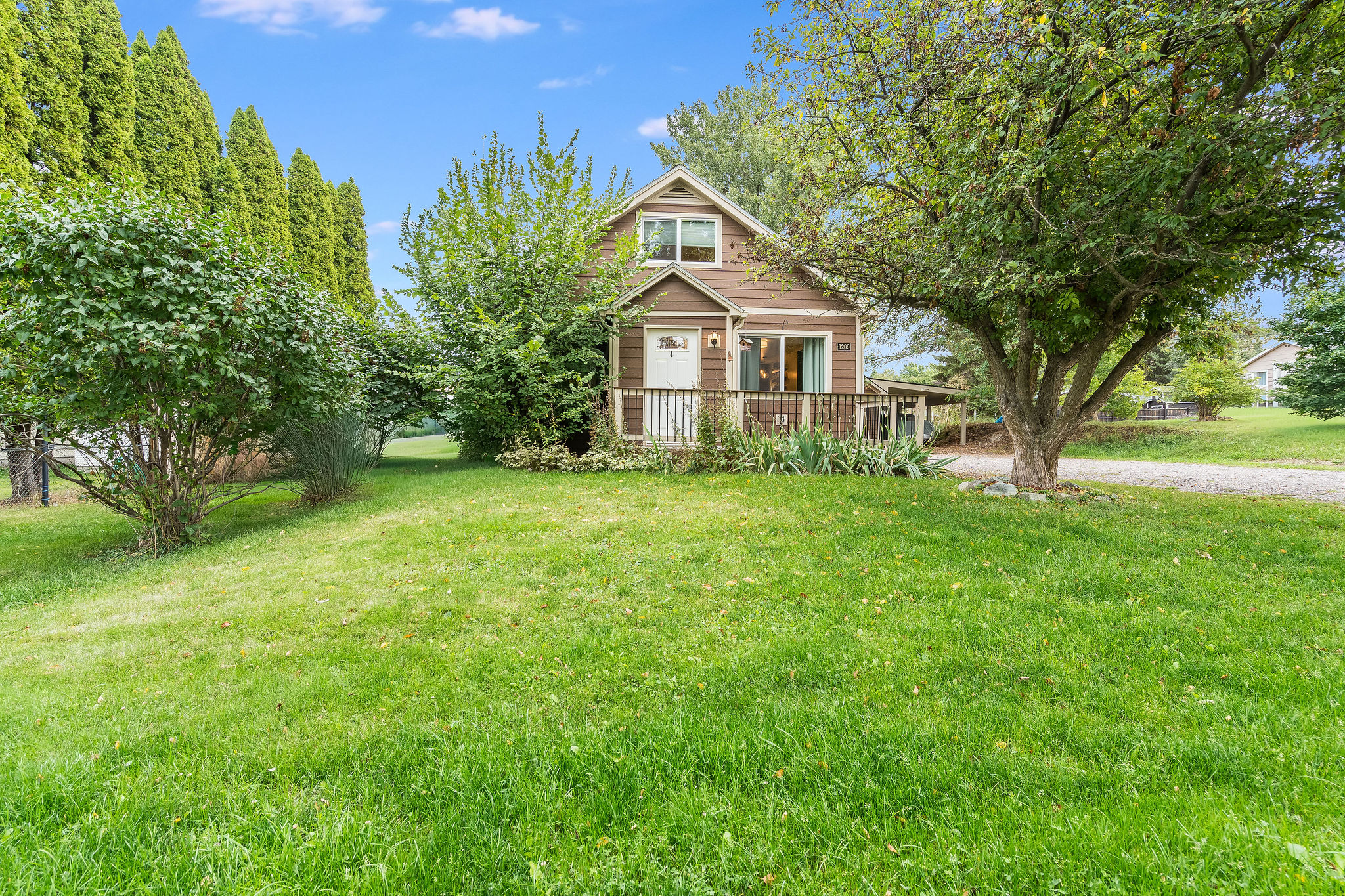 1209 8th Street E Property Photo 1