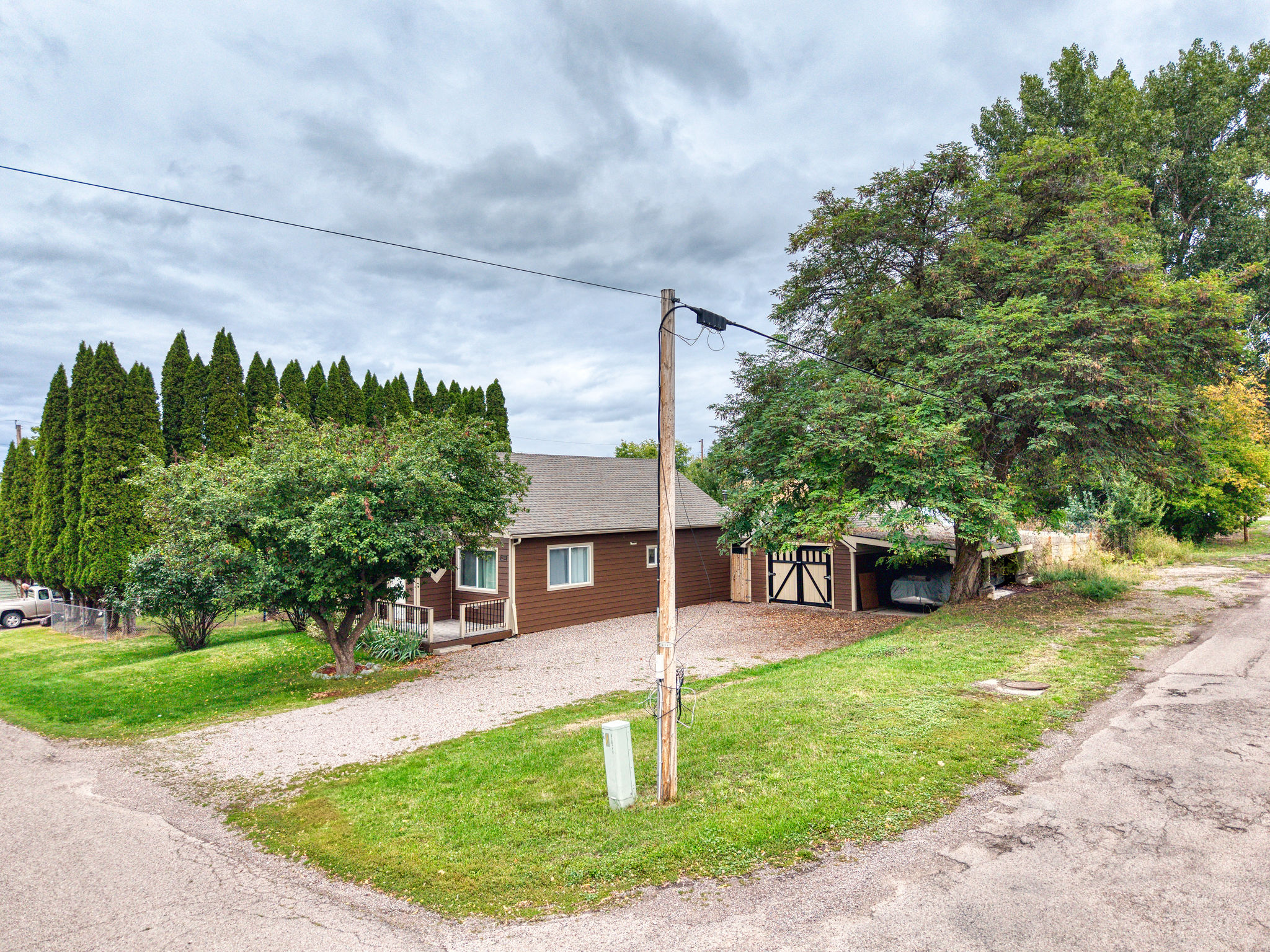 1209 8th Street E Property Photo 3