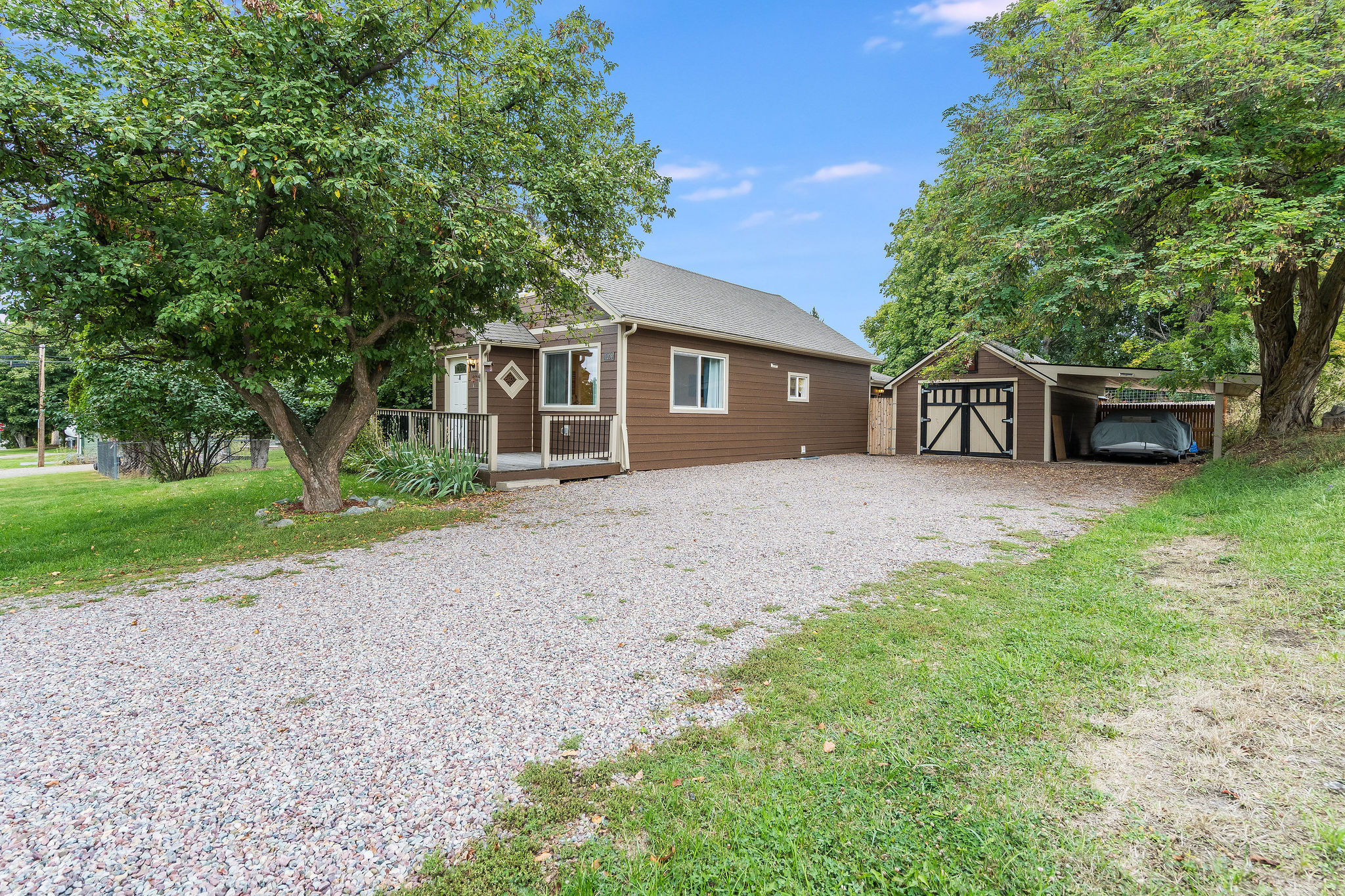 1209 8th Street E Property Photo 4