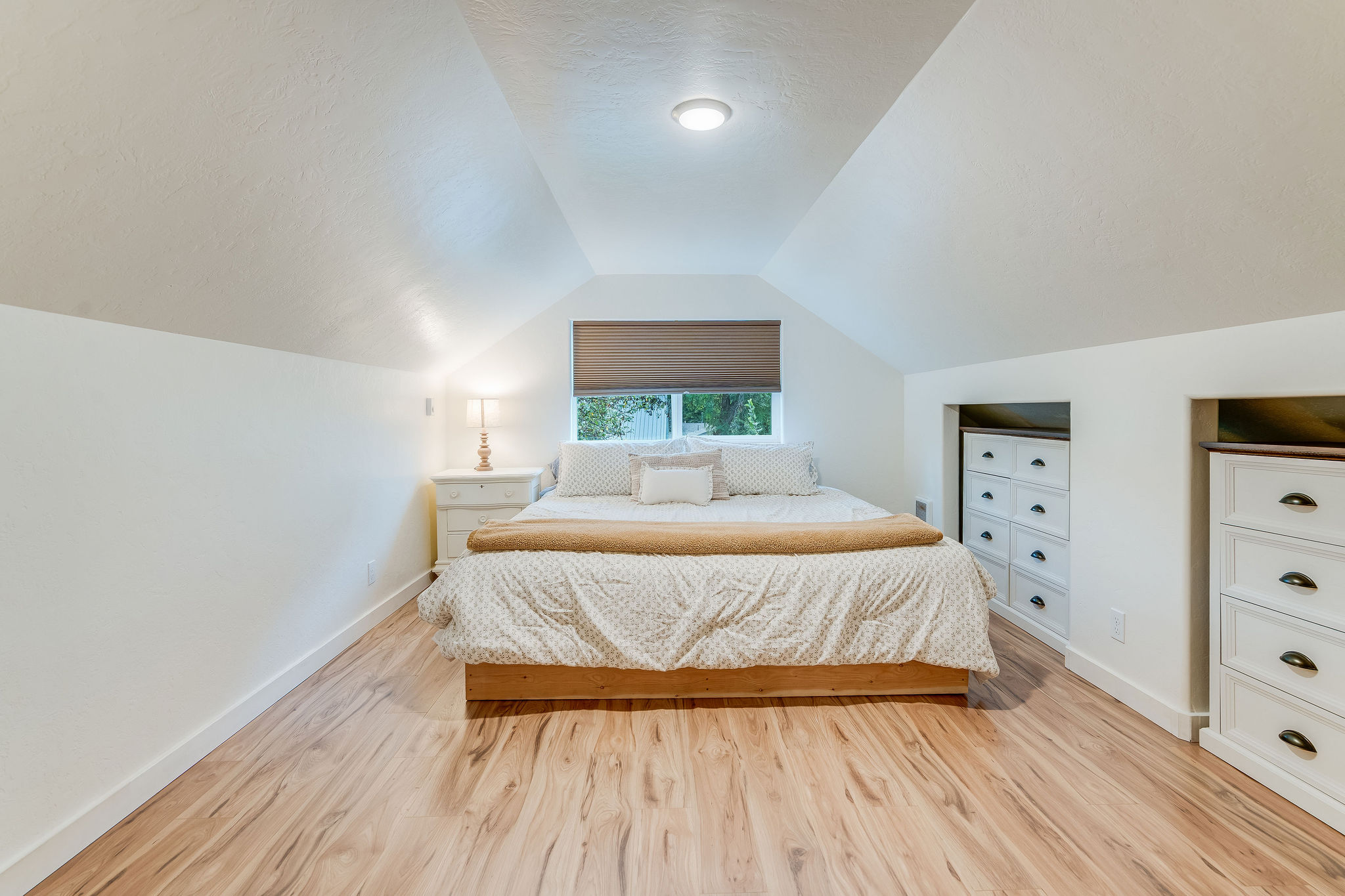 1209 8th Street E Property Photo 46