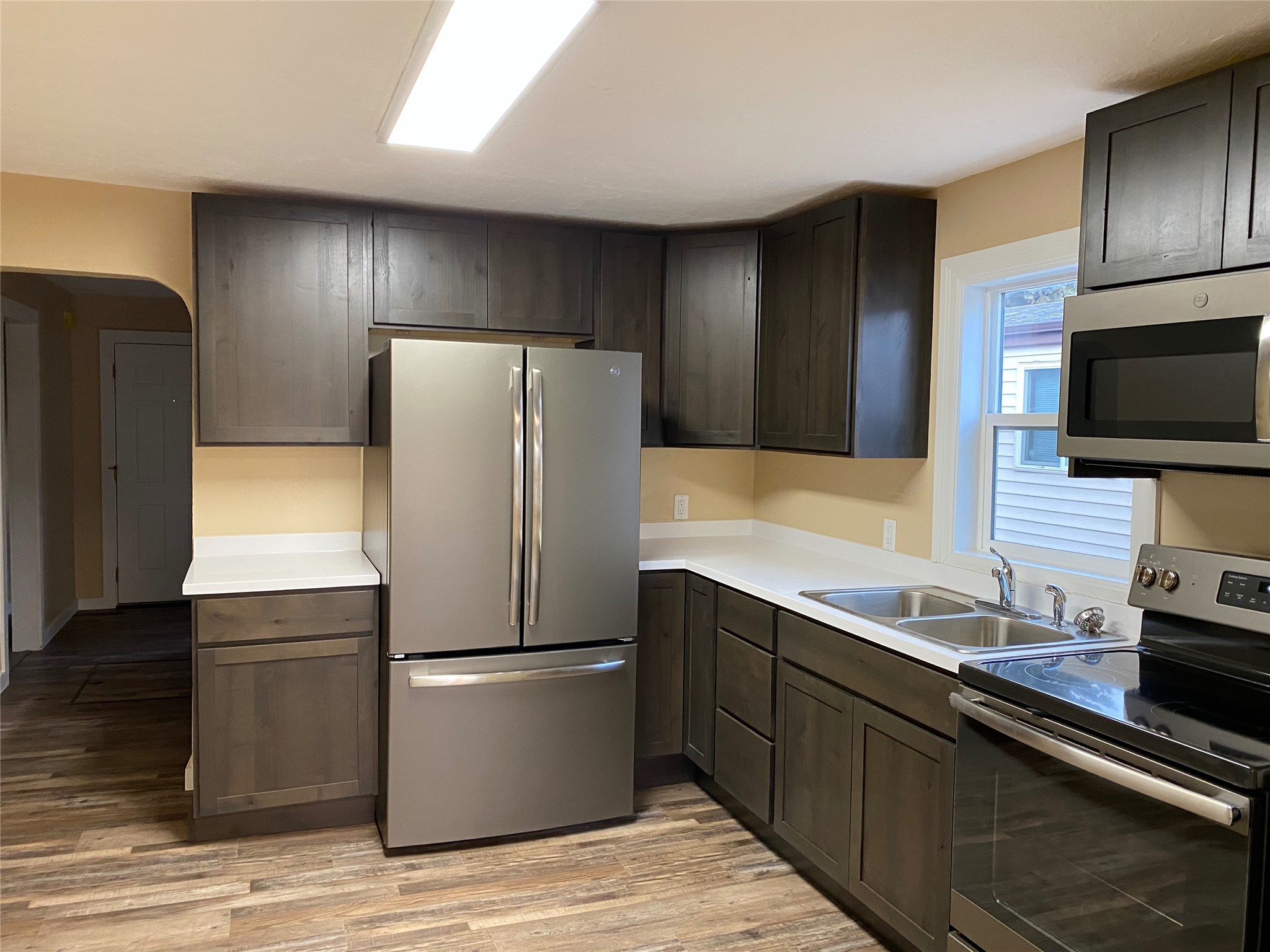 931 3rd Street Property Photo 4