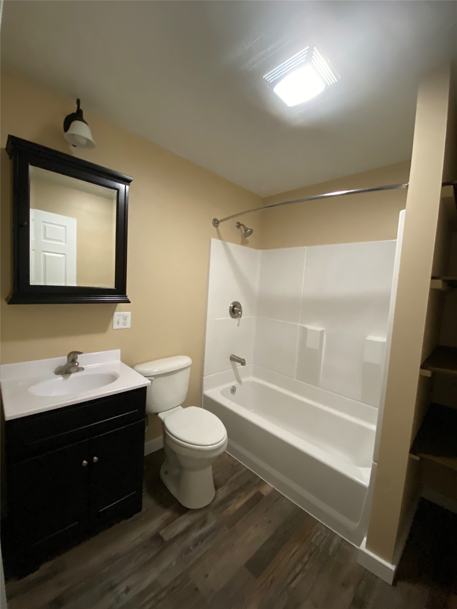 931 3rd Street Property Photo 7