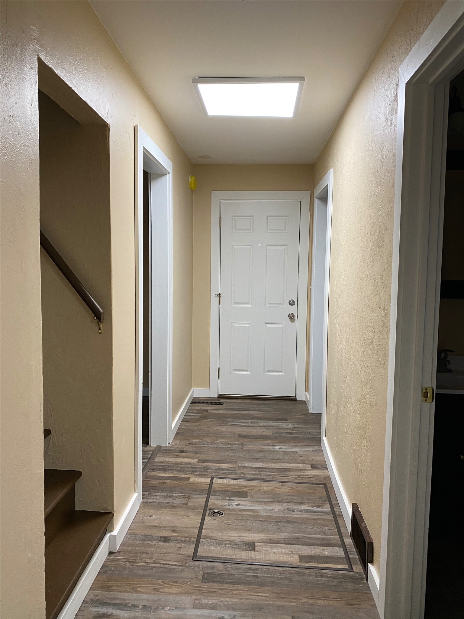 931 3rd Street Property Photo 11
