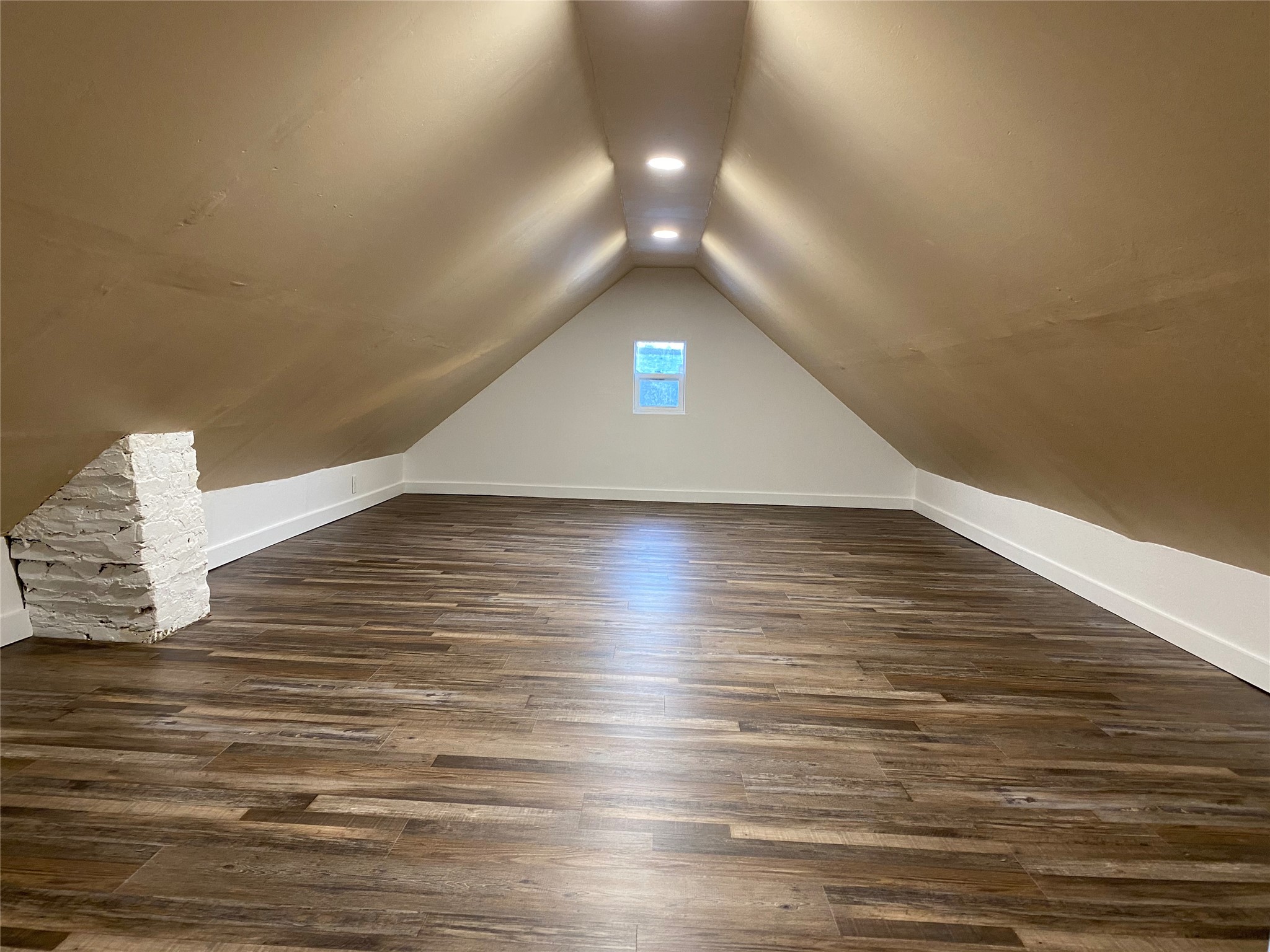 931 3rd Street Property Photo 13