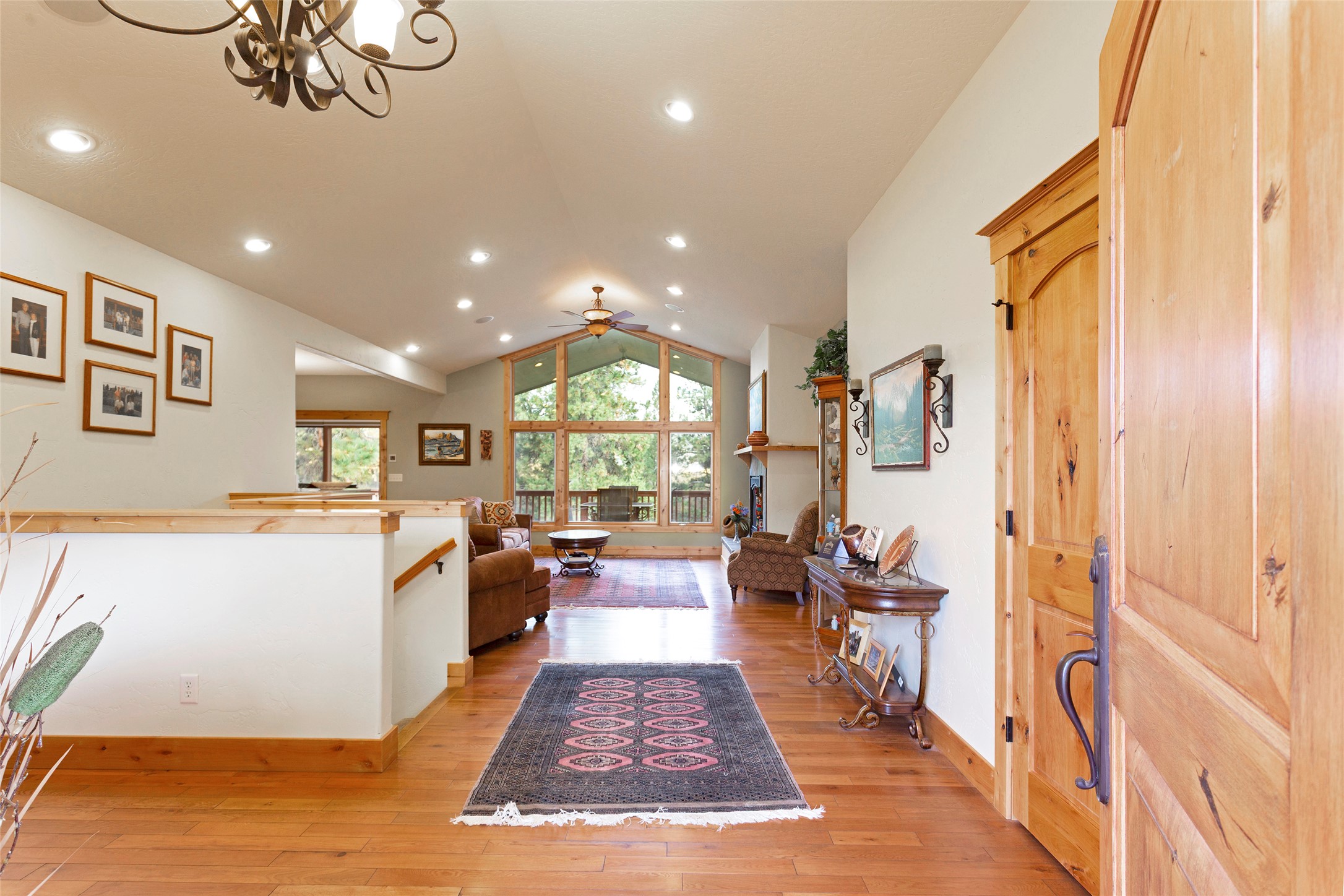 10529 Coulter Pine Street Property Photo 6