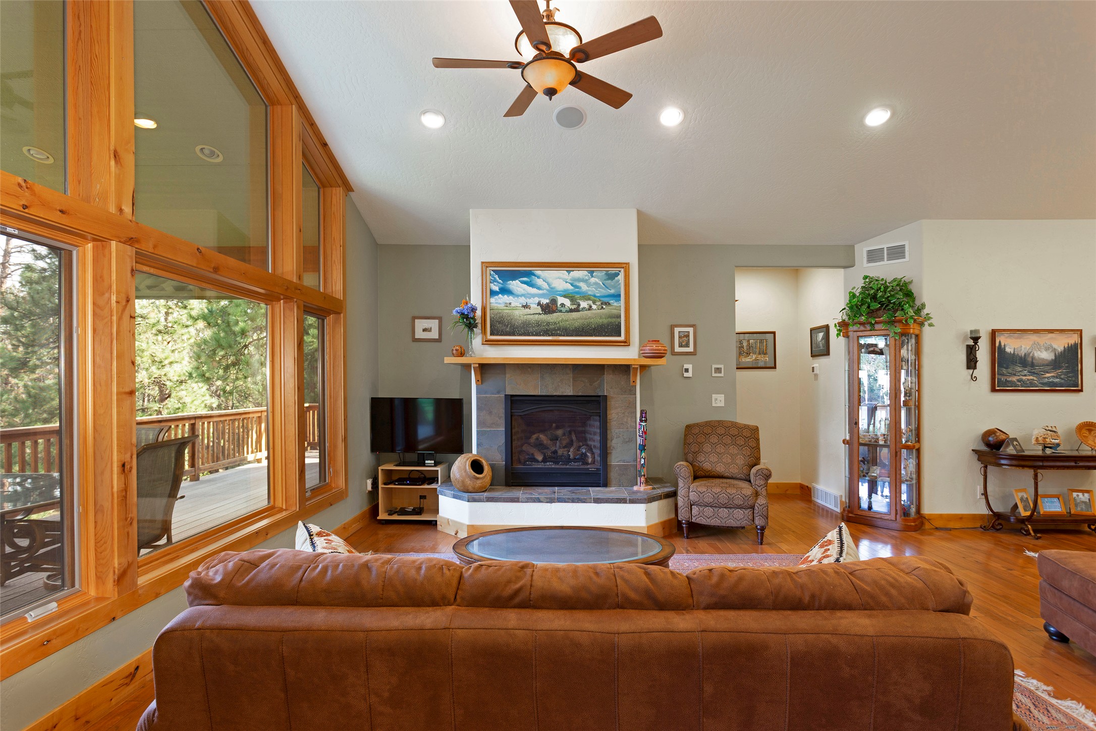 10529 Coulter Pine Street Property Photo 9