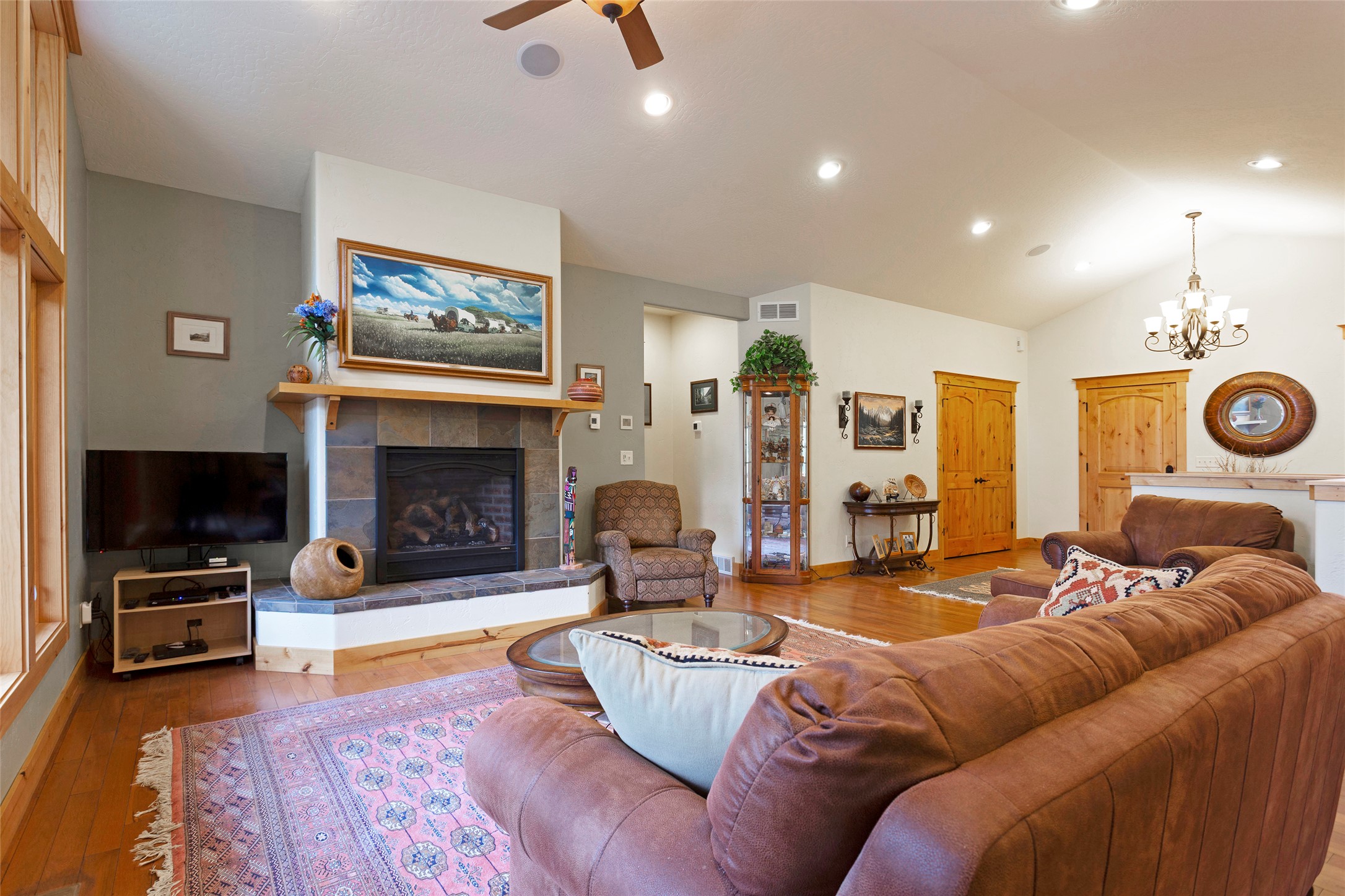 10529 Coulter Pine Street Property Photo 10