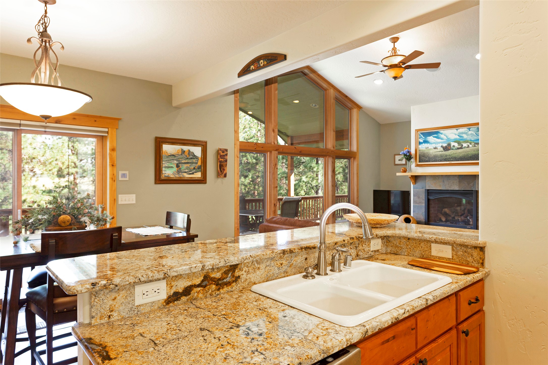 10529 Coulter Pine Street Property Photo 18