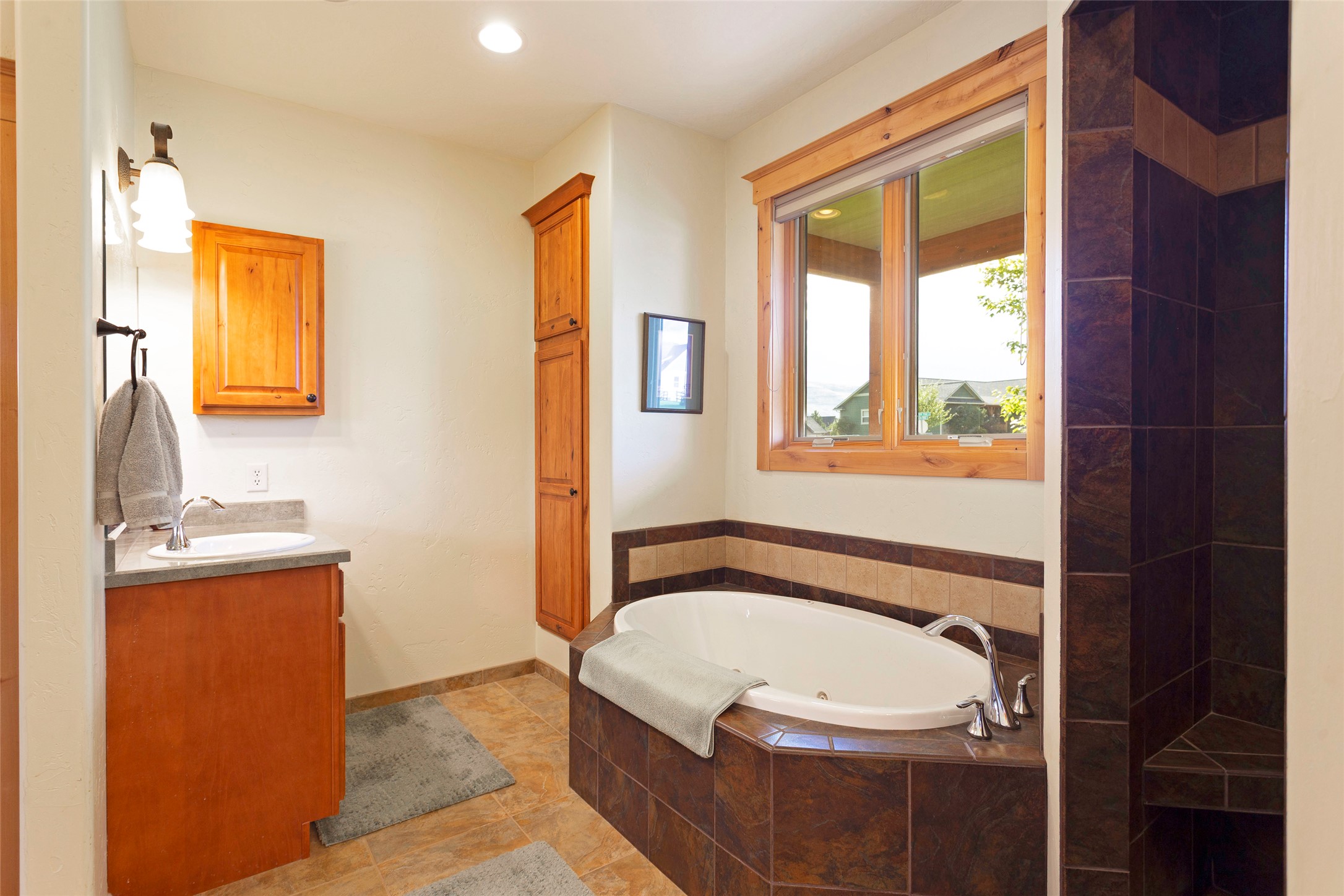 10529 Coulter Pine Street Property Photo 22
