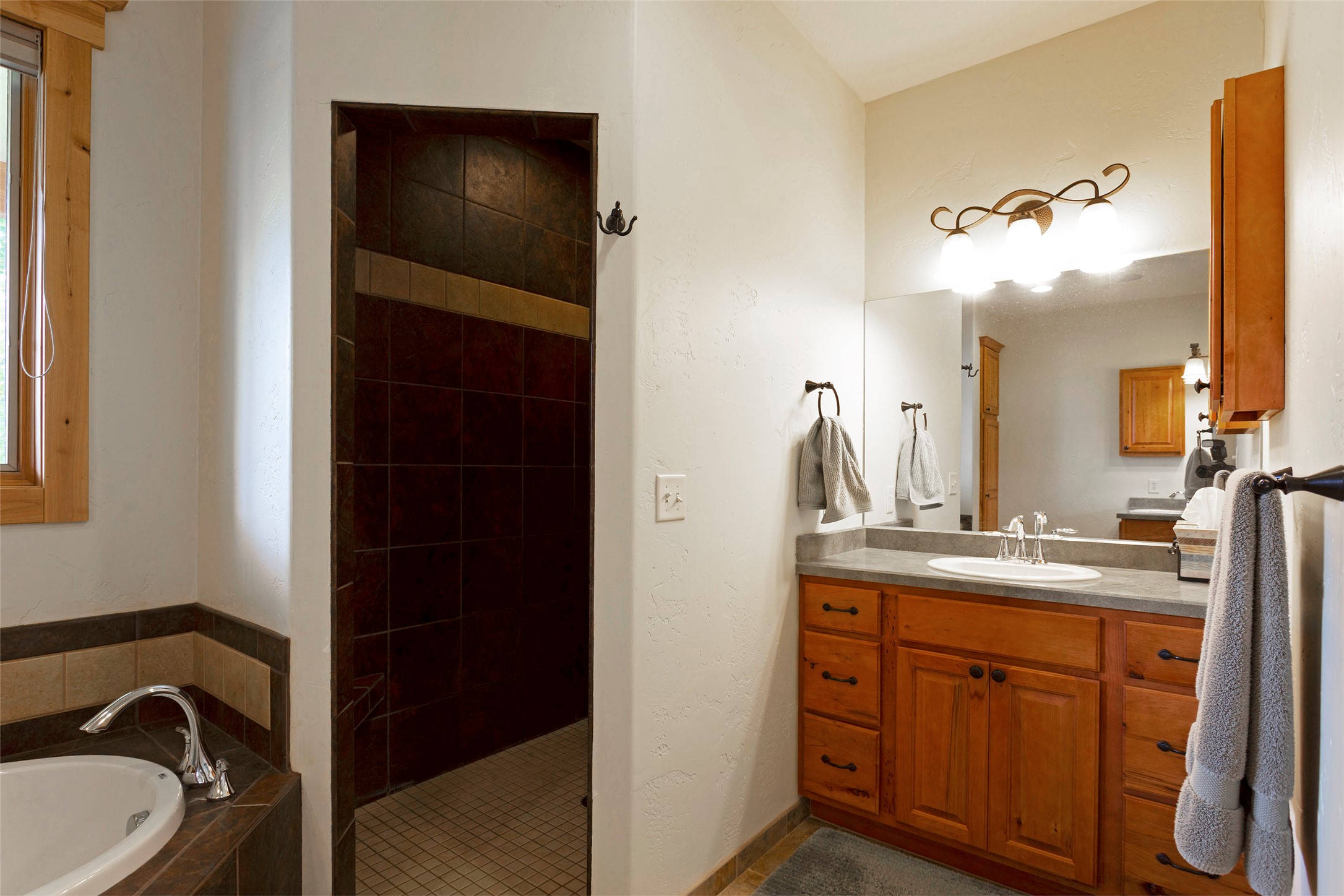 10529 Coulter Pine Street Property Photo 24