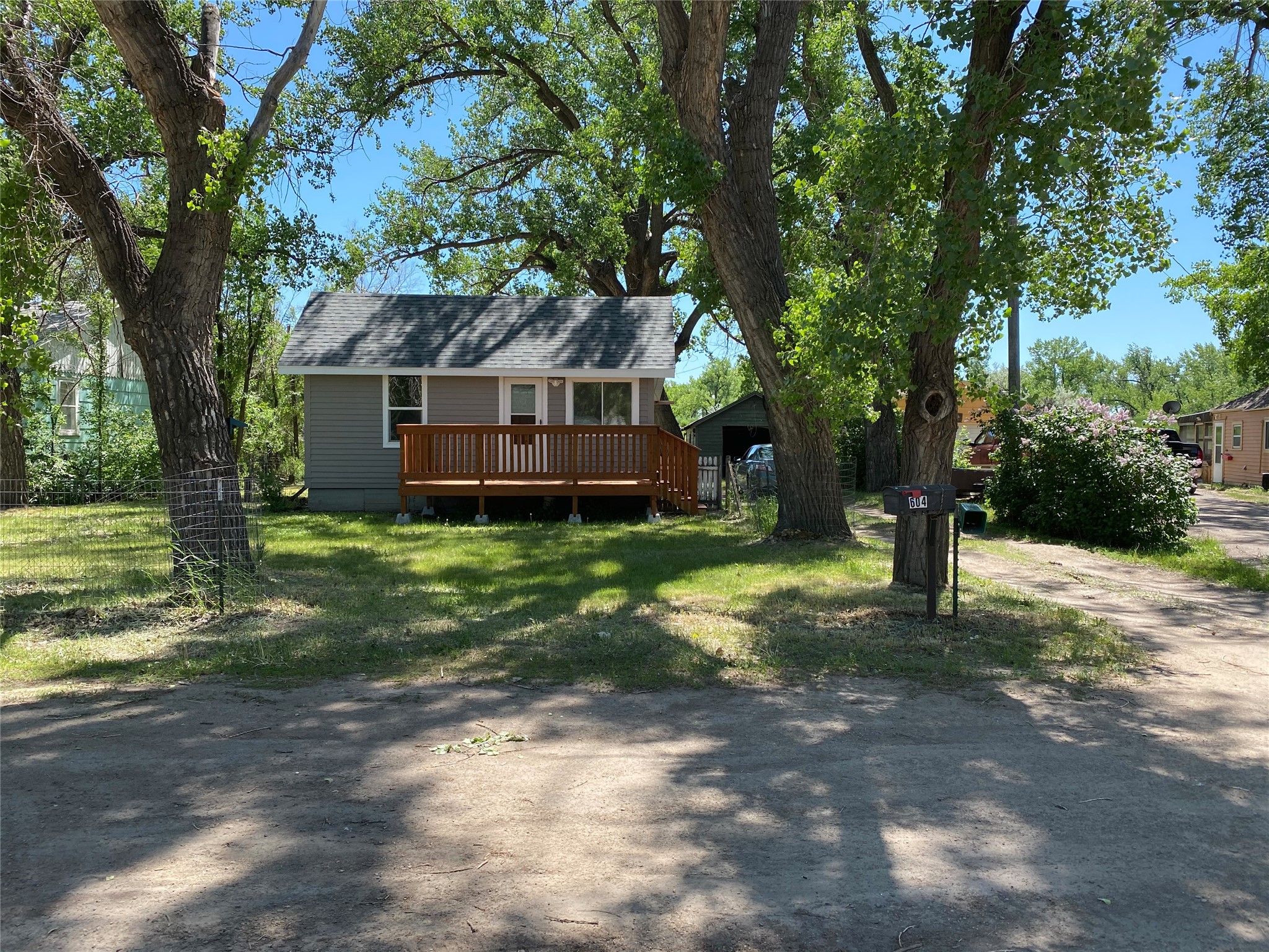 604 5th Street N Property Photo 1