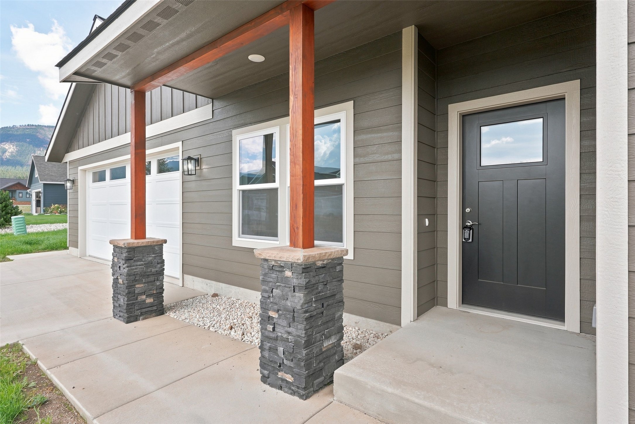 5244 High Meadow Drive Property Photo 5