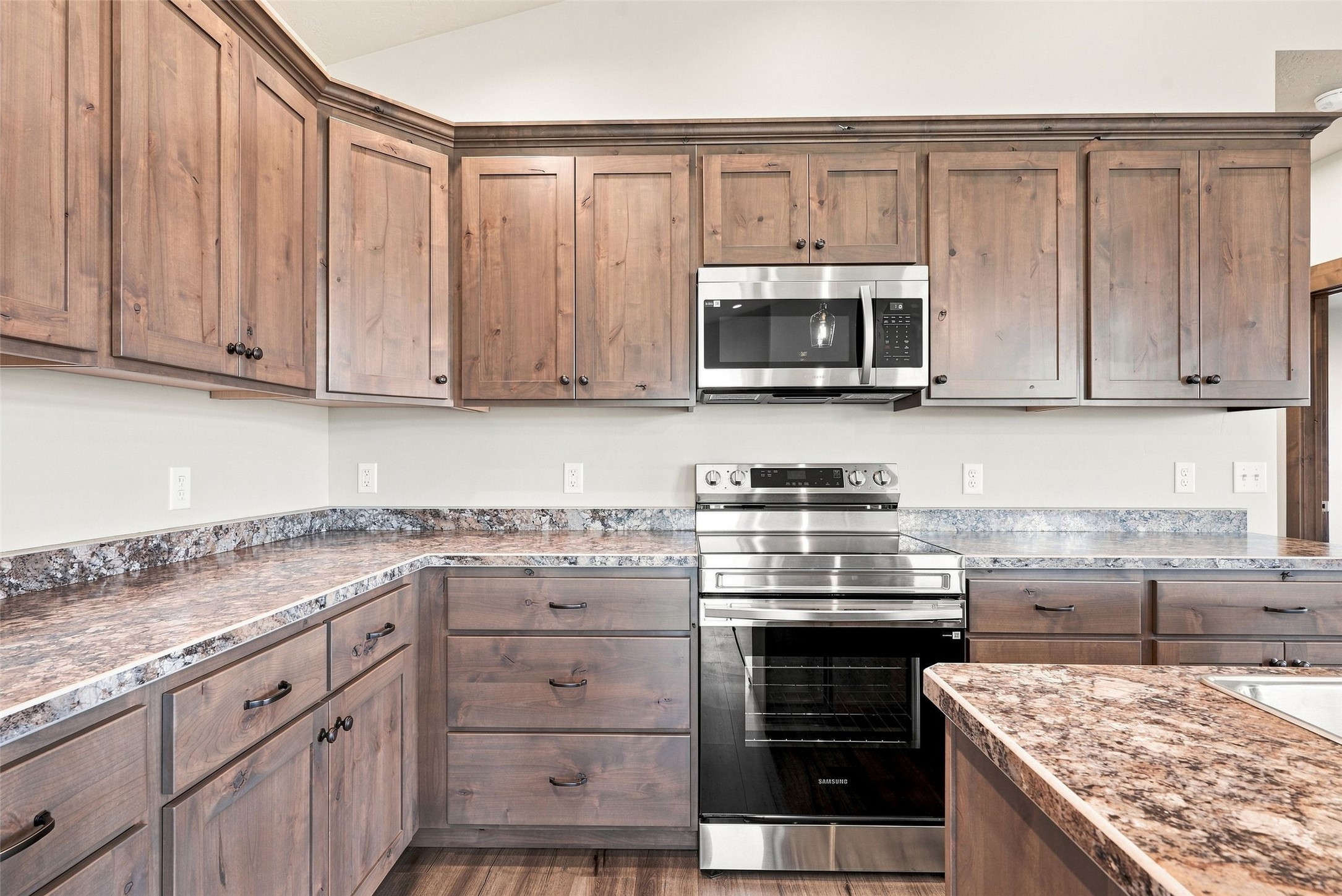 5244 High Meadow Drive Property Photo 16