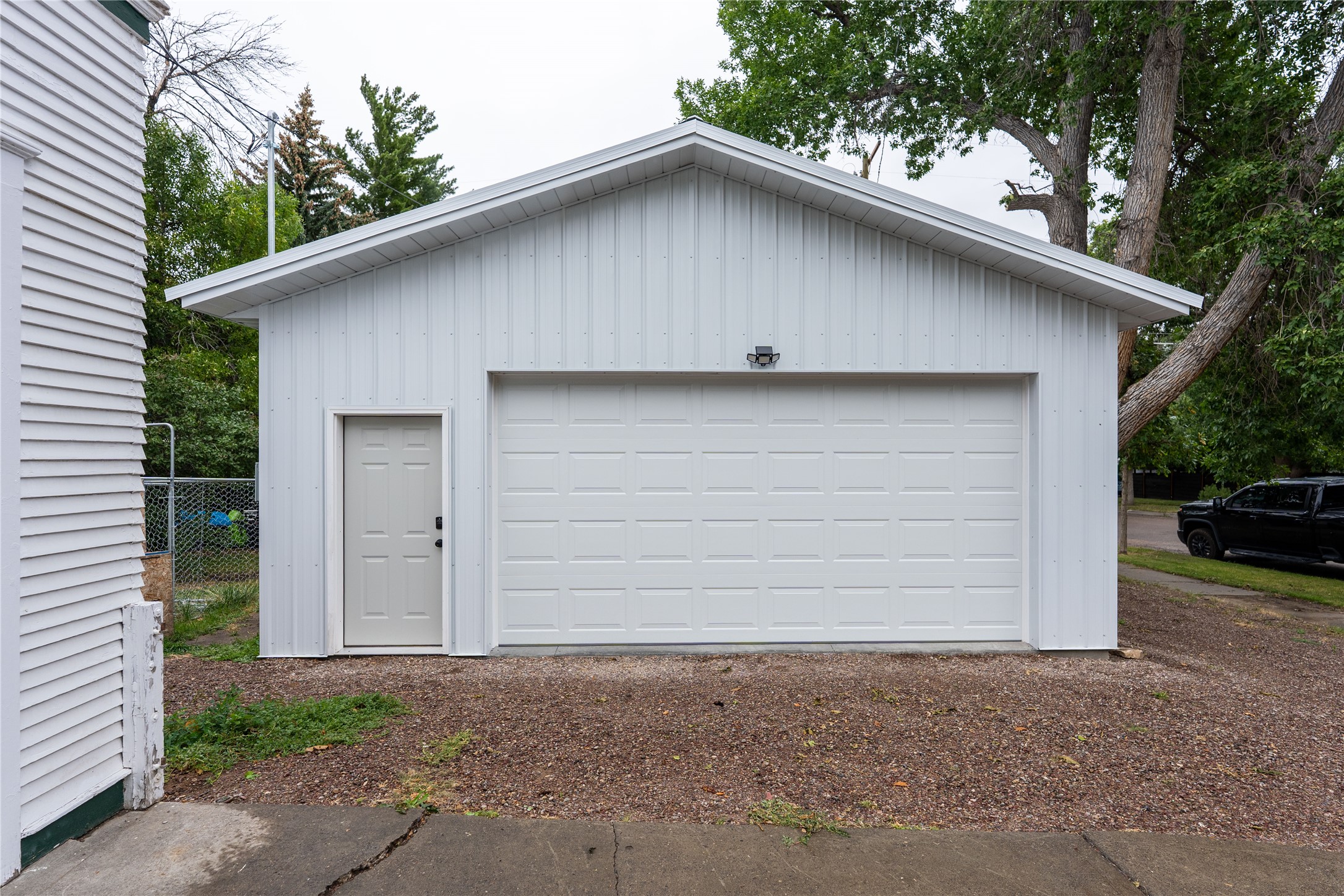 3027 3rd Avenue N Property Photo 3