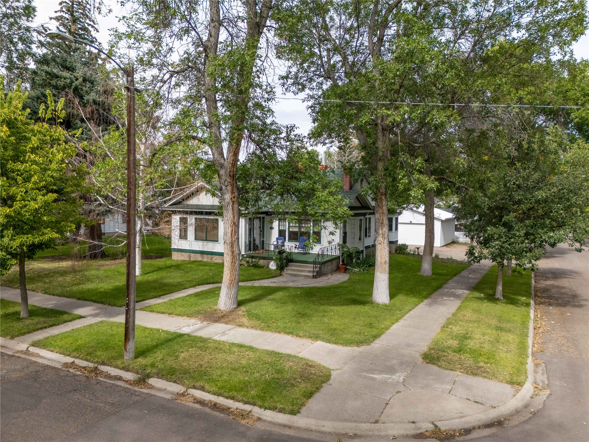 3027 3rd Avenue N Property Photo 4