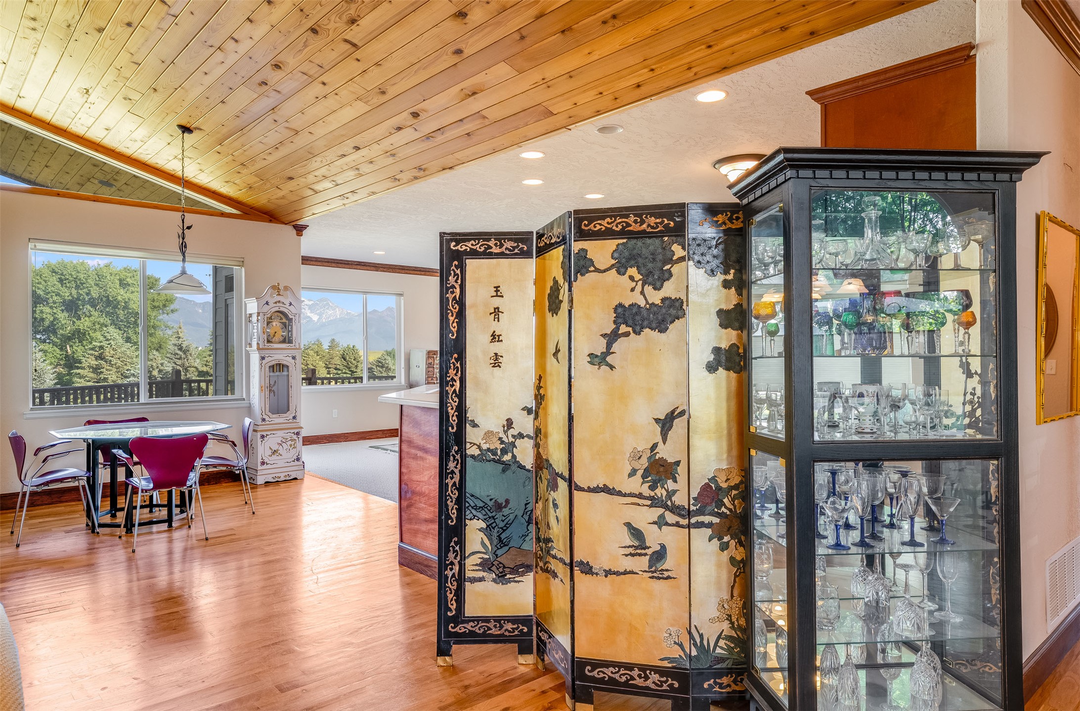 46452 Stagecoach Trail Property Photo 9