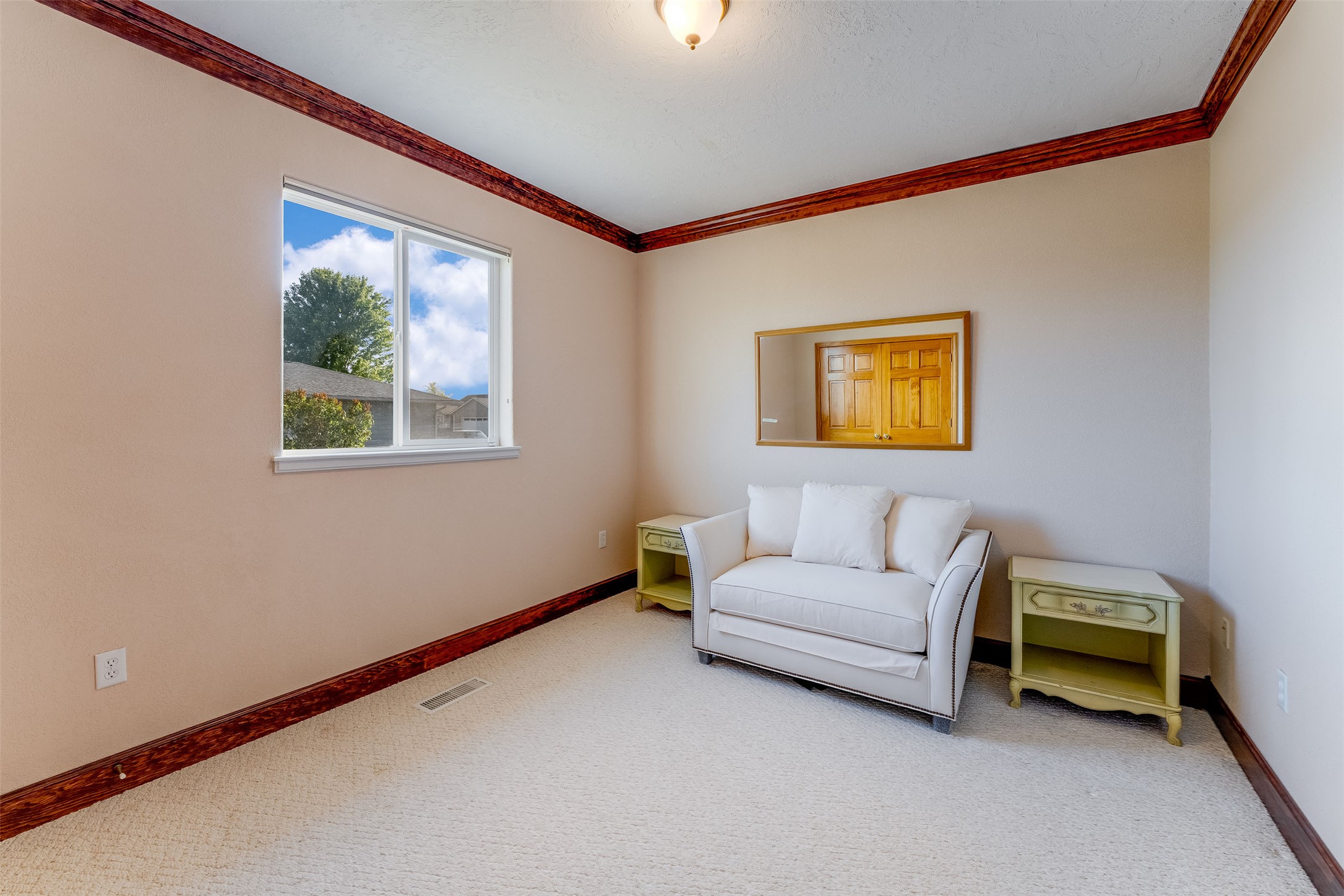 46452 Stagecoach Trail Property Photo 23