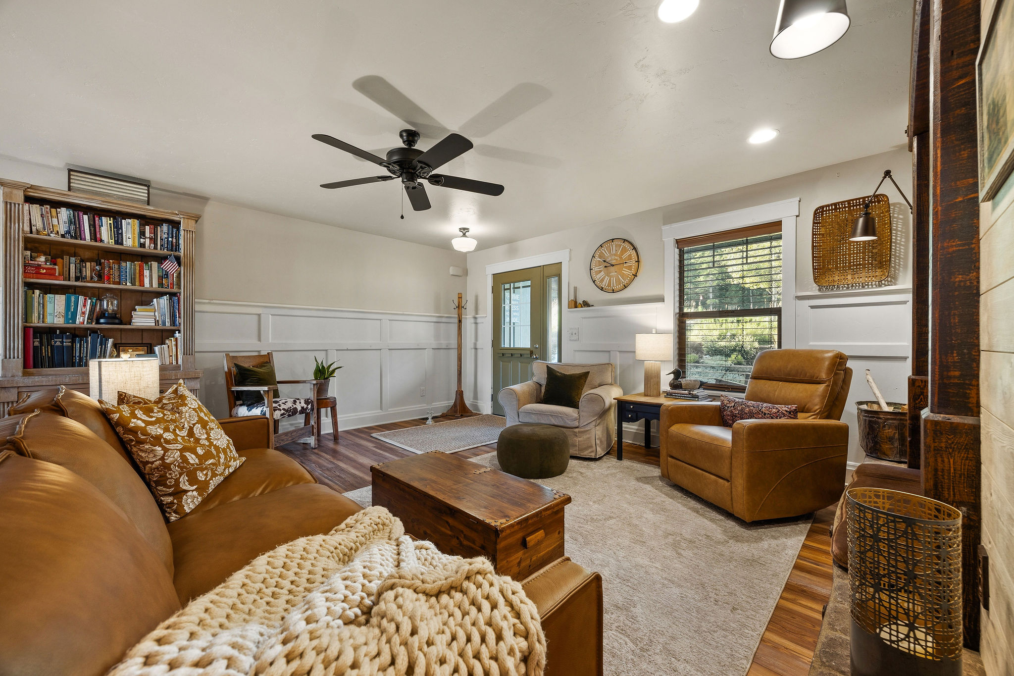 195 Bison Circle Drive Property Photo 8