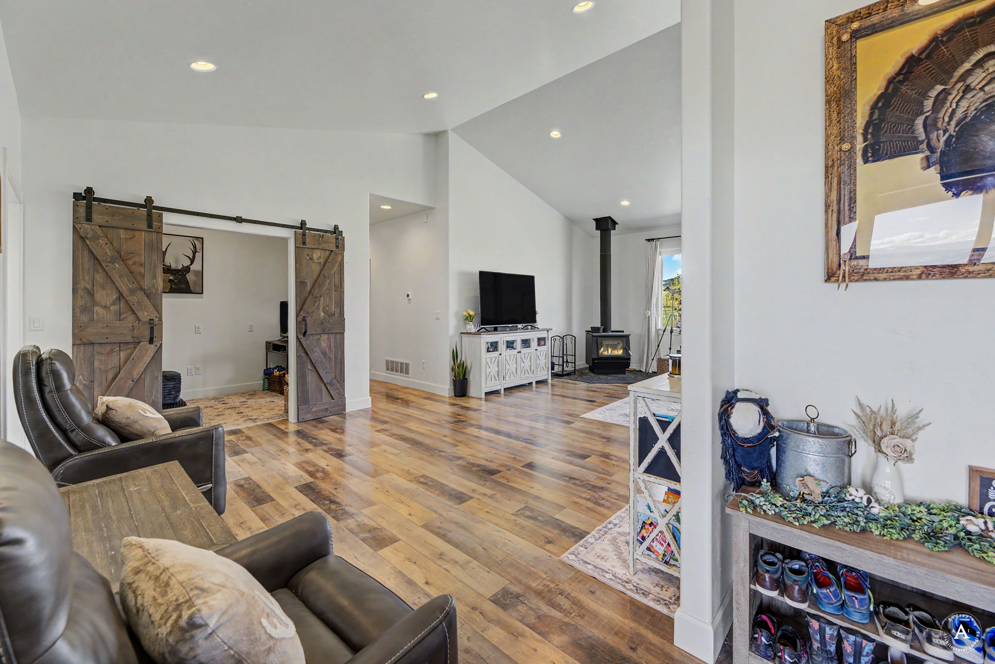 8 Wall Street Property Photo 7