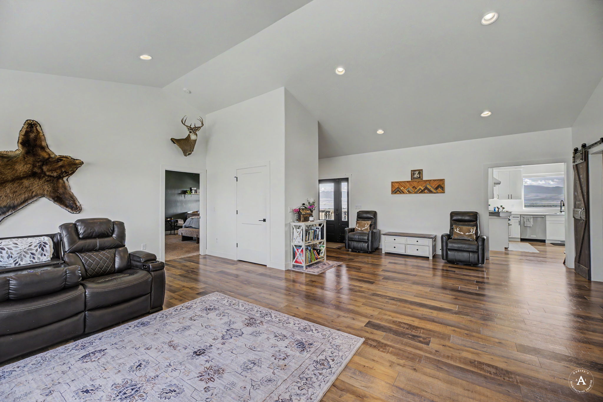 8 Wall Street Property Photo 11