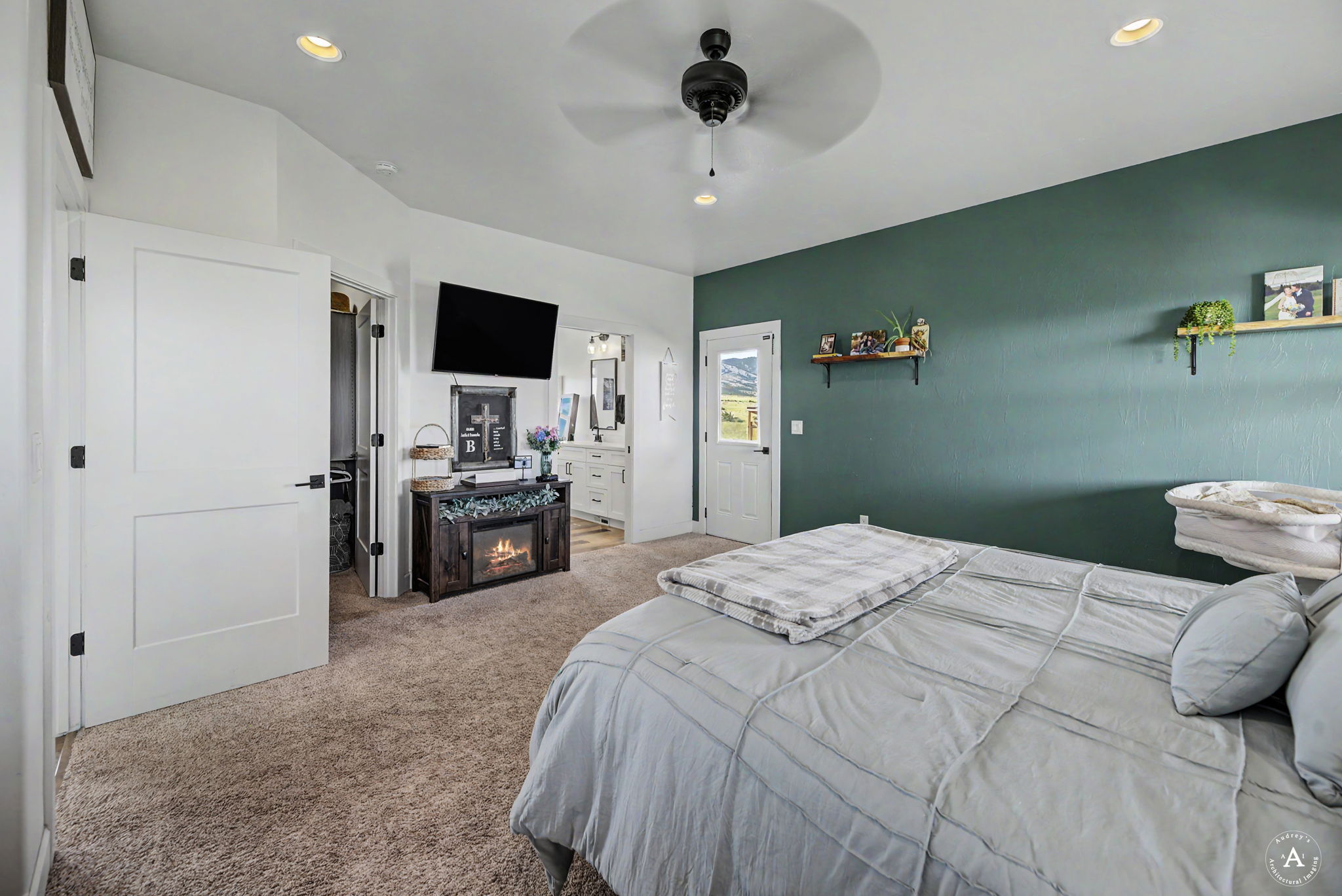8 Wall Street Property Photo 14